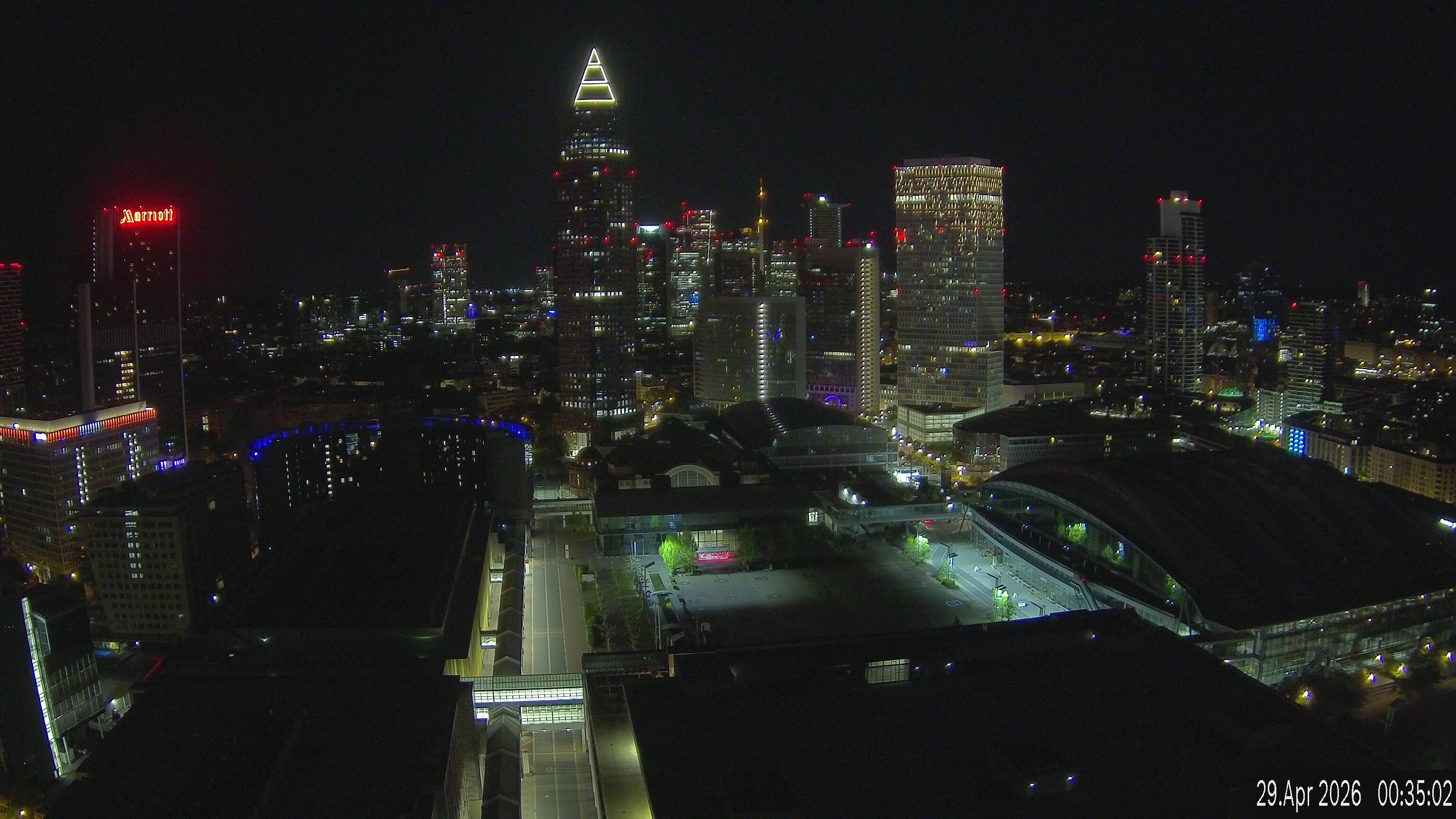 Archived image Webcam Frankfurt: View at the Skyline