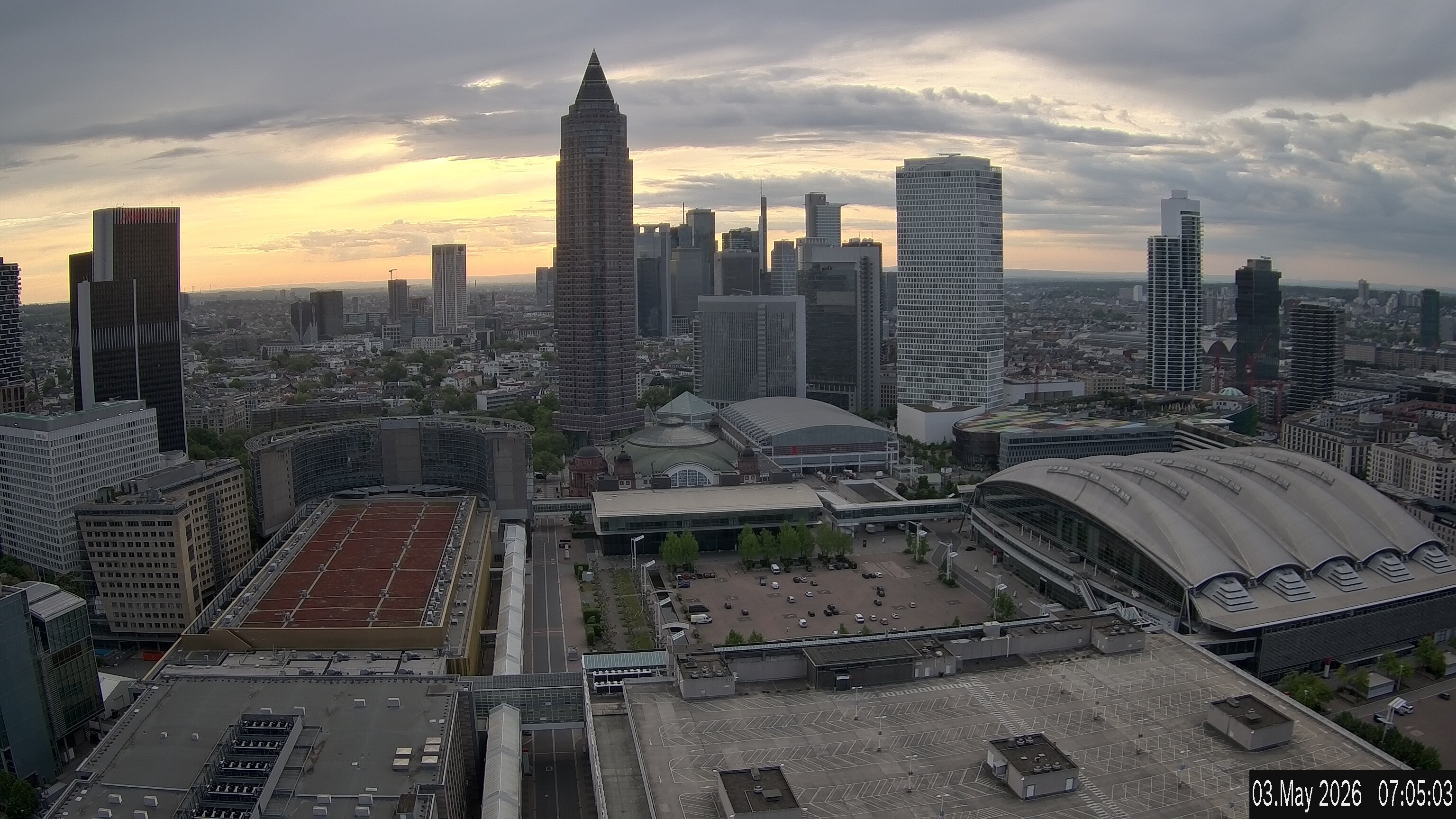 Archiv Foto Webcam Blick von Frankfurter Messe auf die Skyline