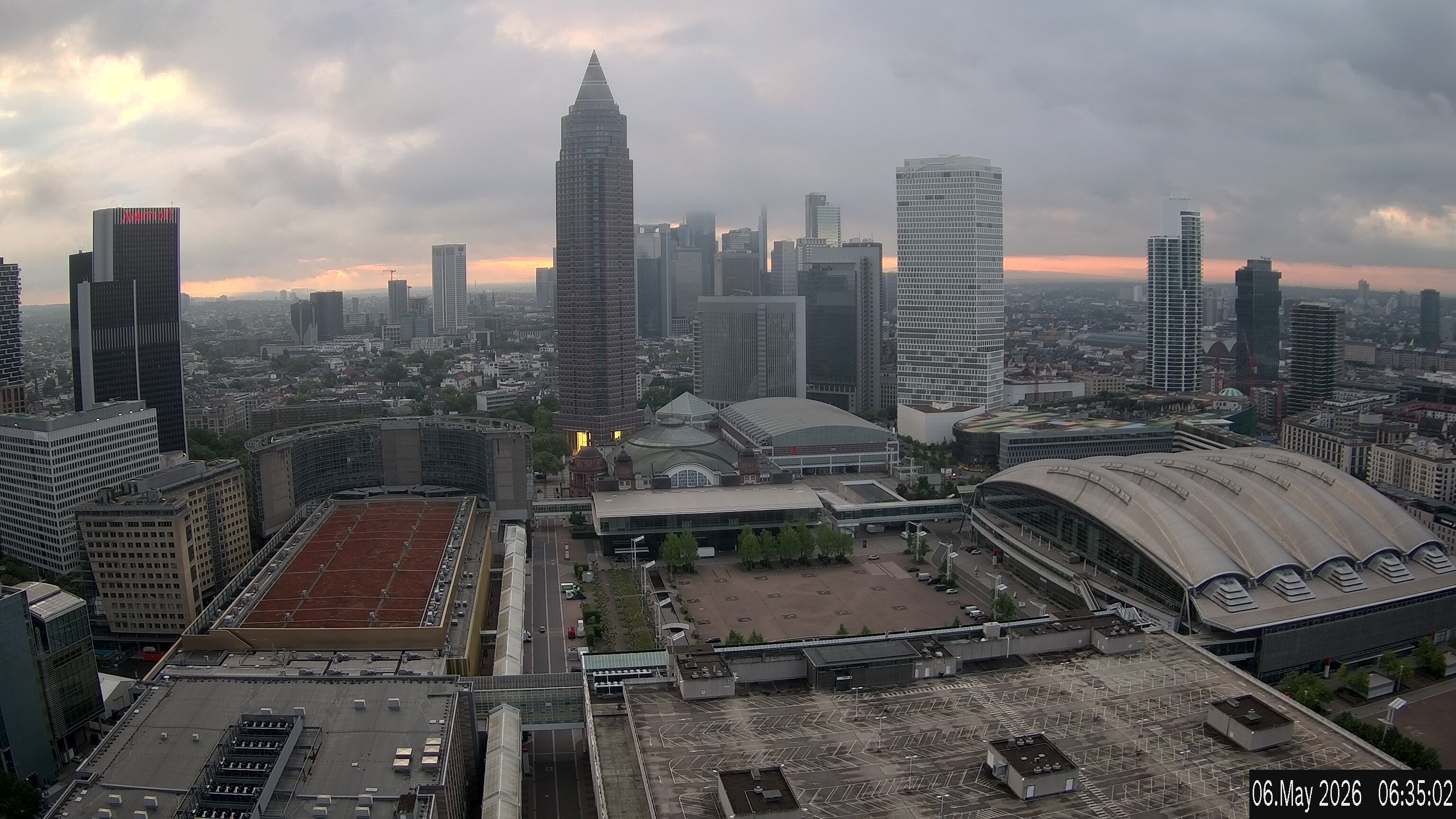 Archiv Foto Webcam Blick von Frankfurter Messe auf die Skyline