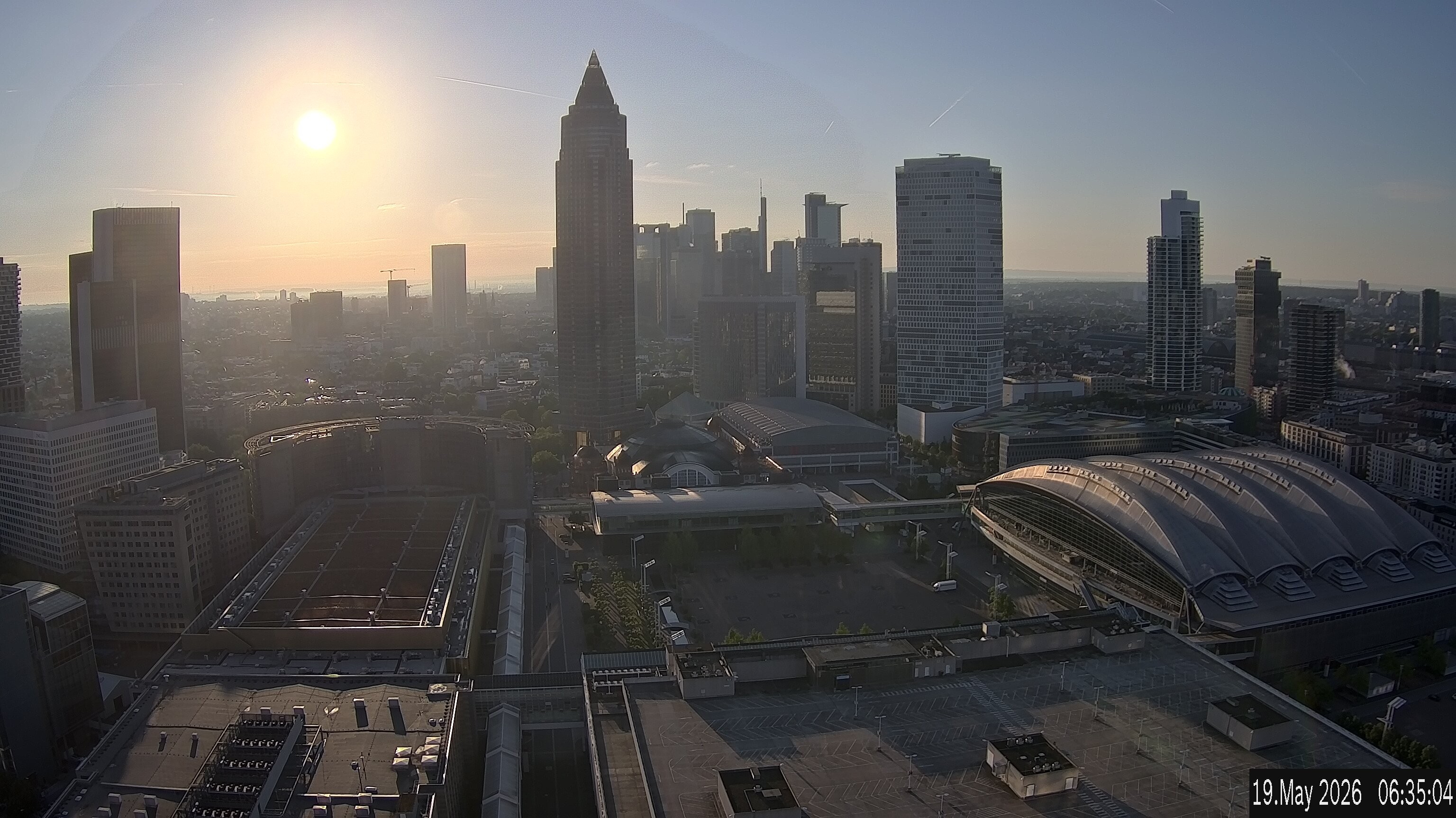 Archived image Webcam Frankfurt: View at the Skyline
