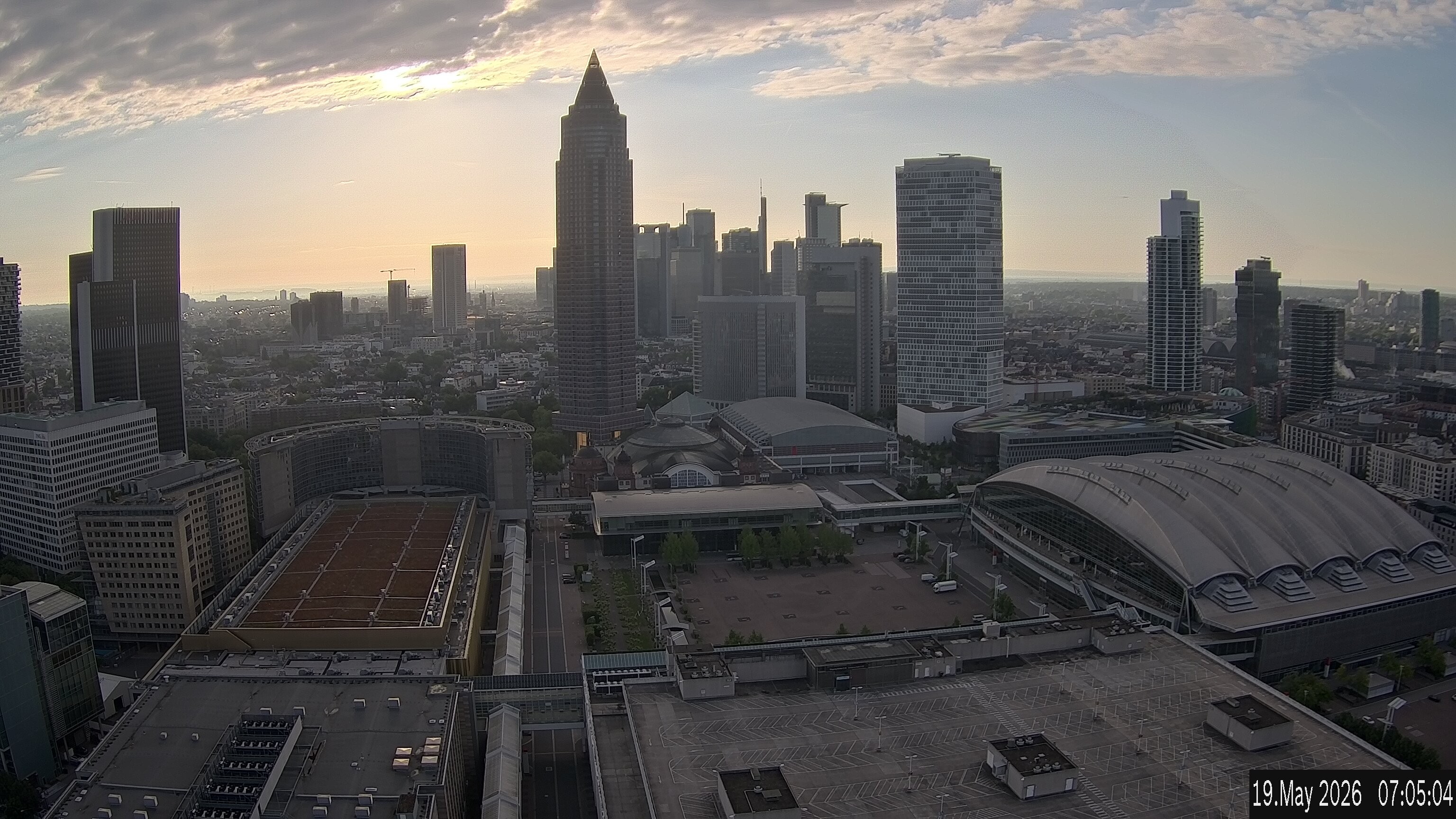 Archived image Webcam Frankfurt: View at the Skyline