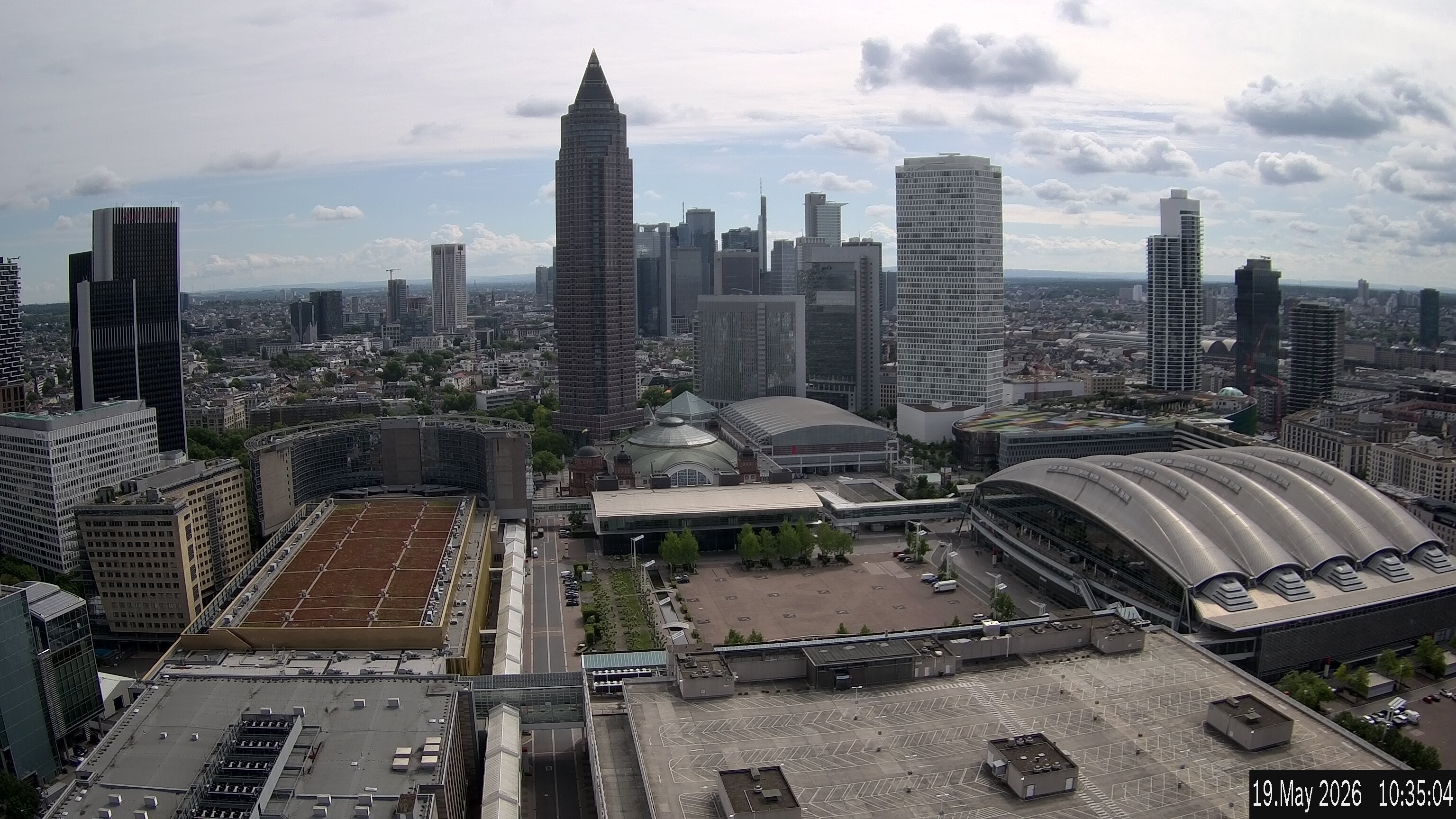 Archived image Webcam Frankfurt: View at the Skyline