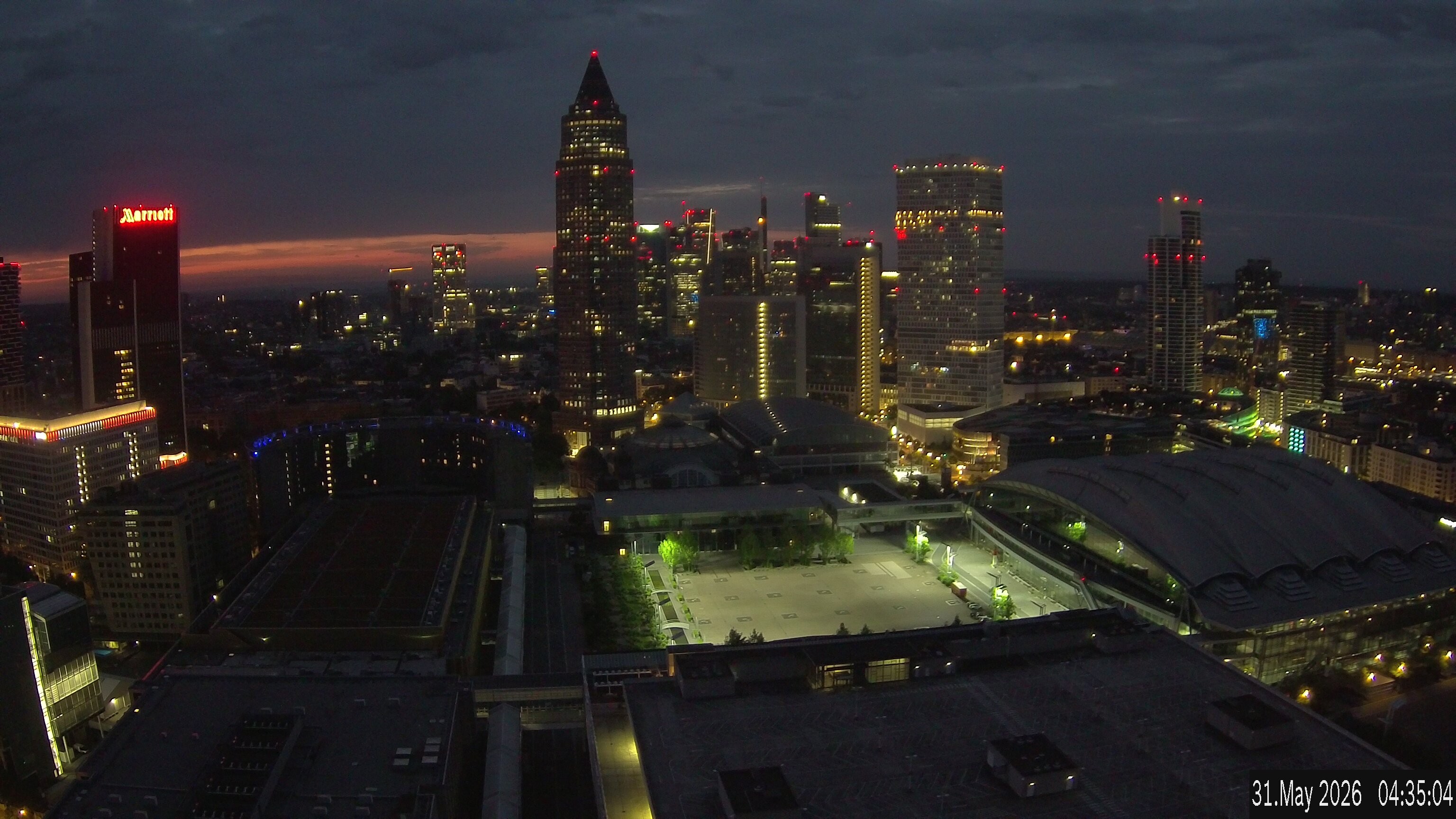 Archived image Webcam Frankfurt: View at the Skyline