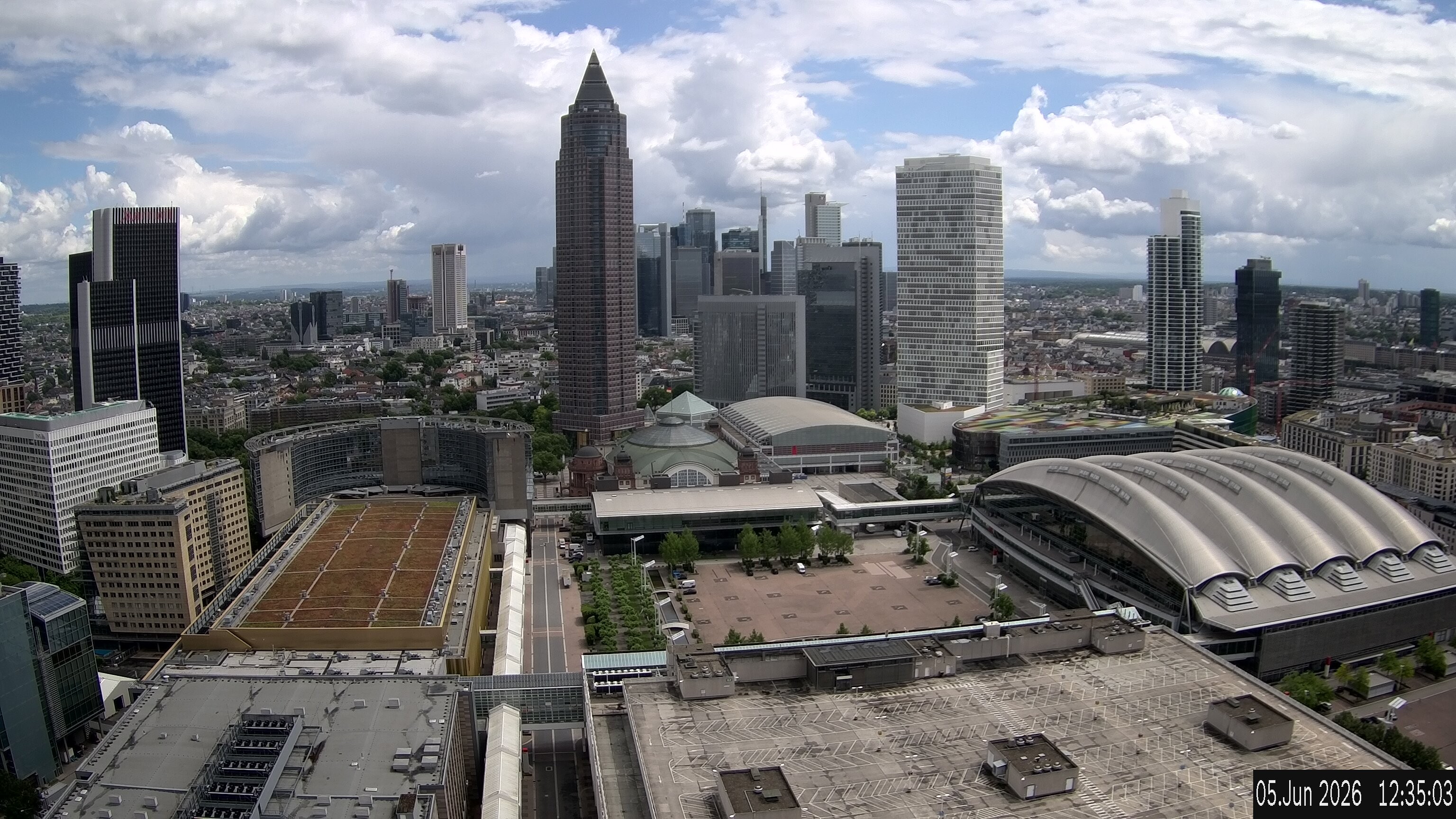 Archived image Webcam Frankfurt: View at the Skyline