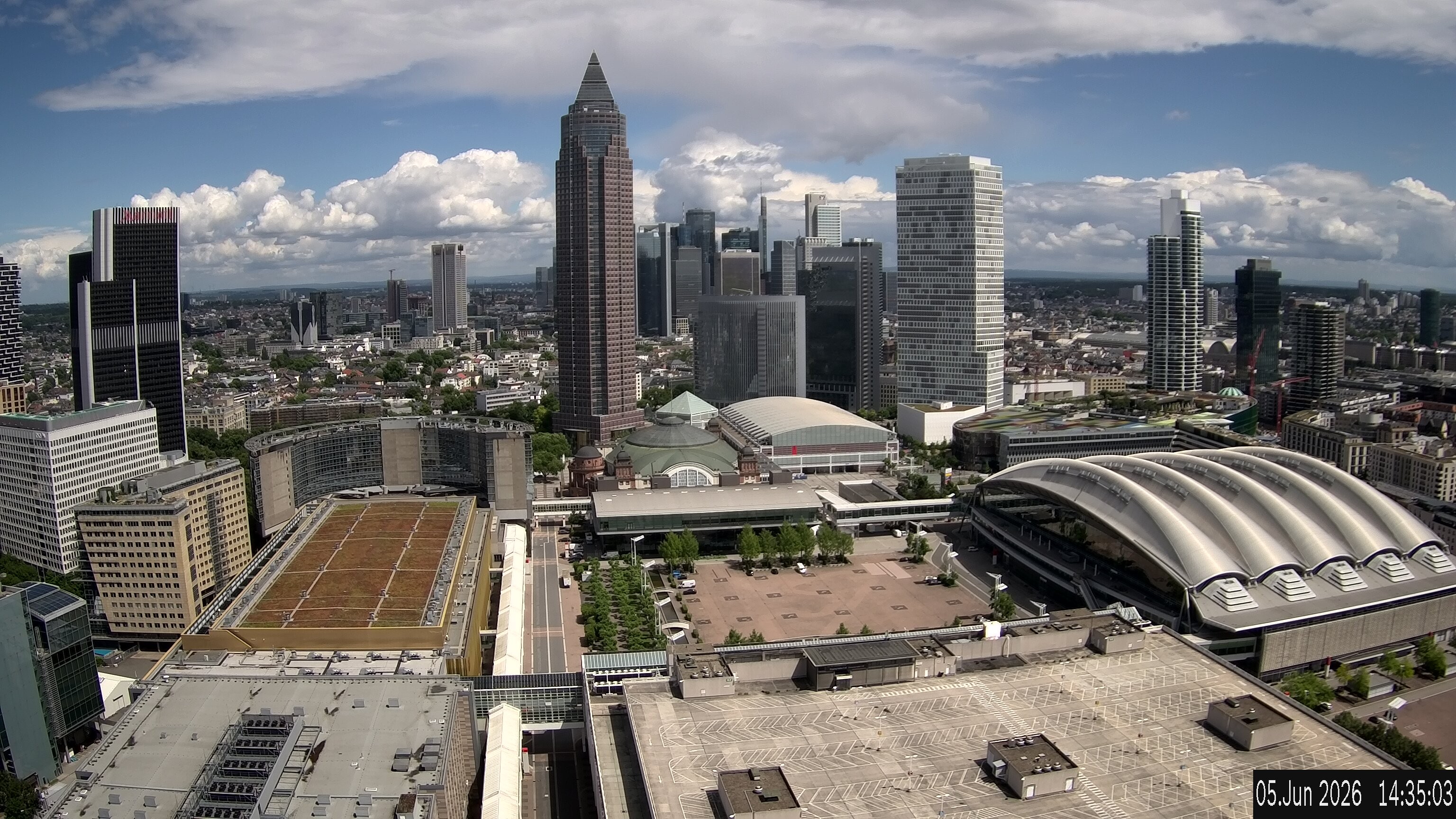 Archived image Webcam Frankfurt: View at the Skyline