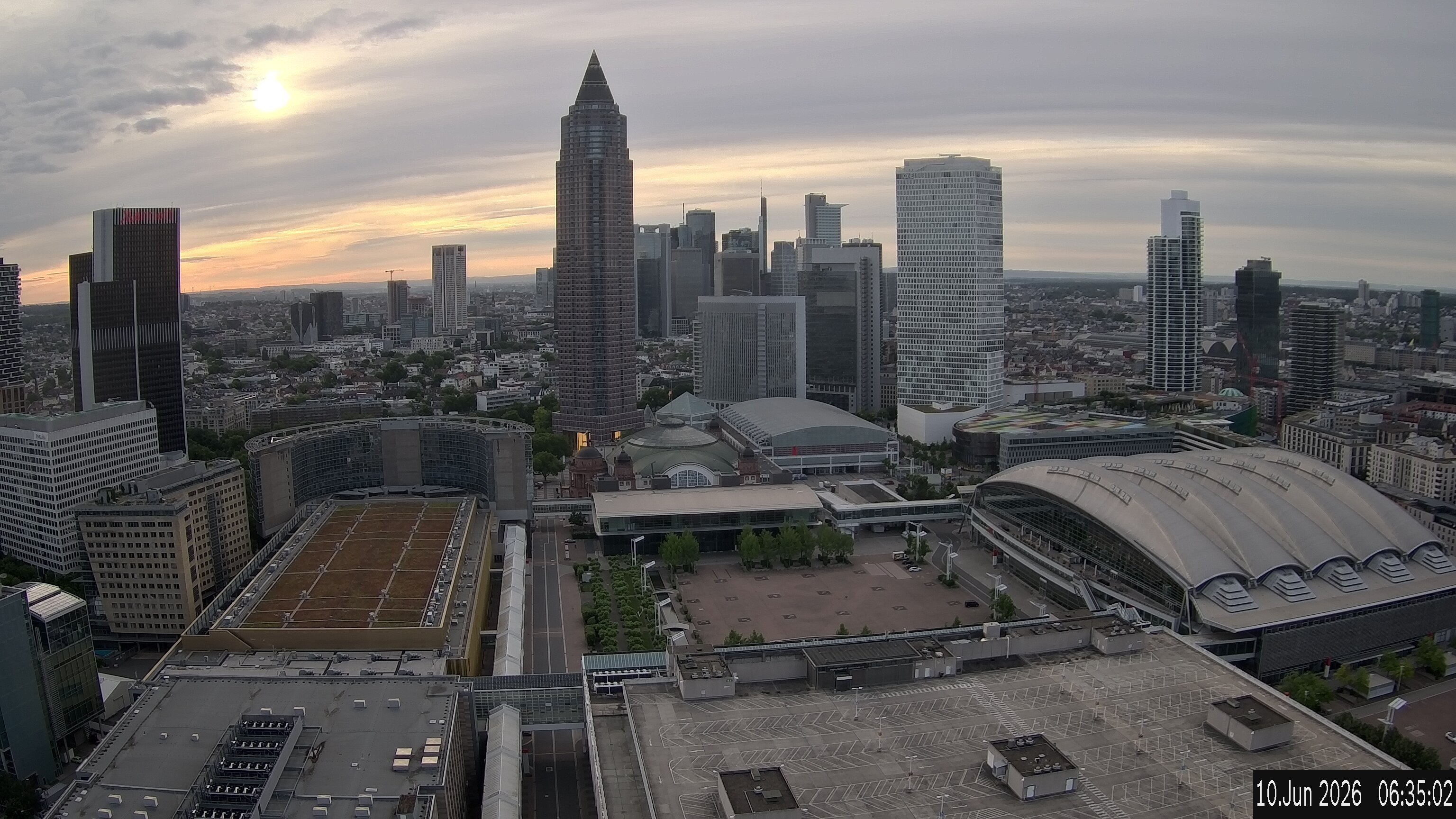 Archived image Webcam Frankfurt: View at the Skyline