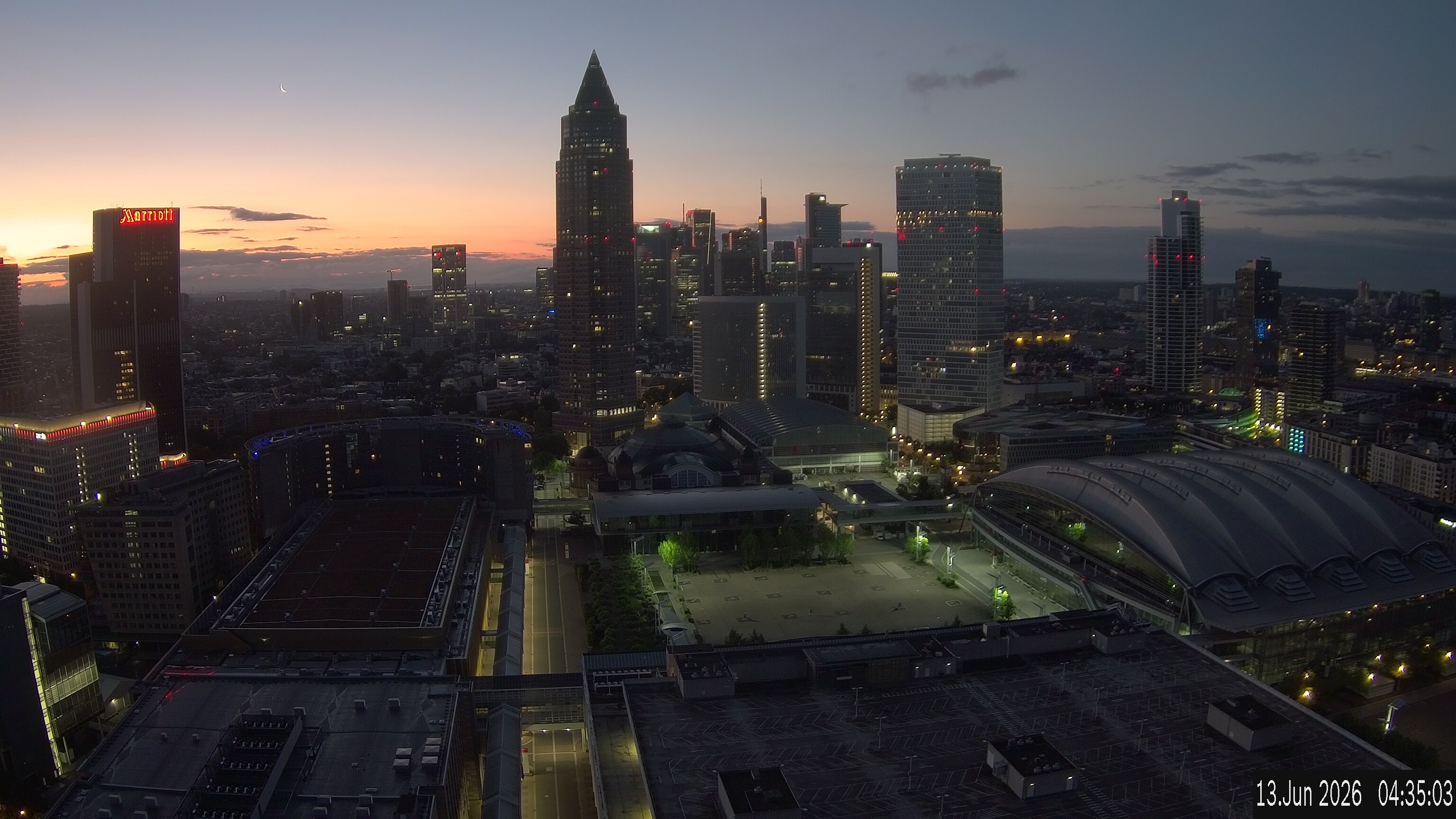 Archiv Foto Webcam Blick von Frankfurter Messe auf die Skyline