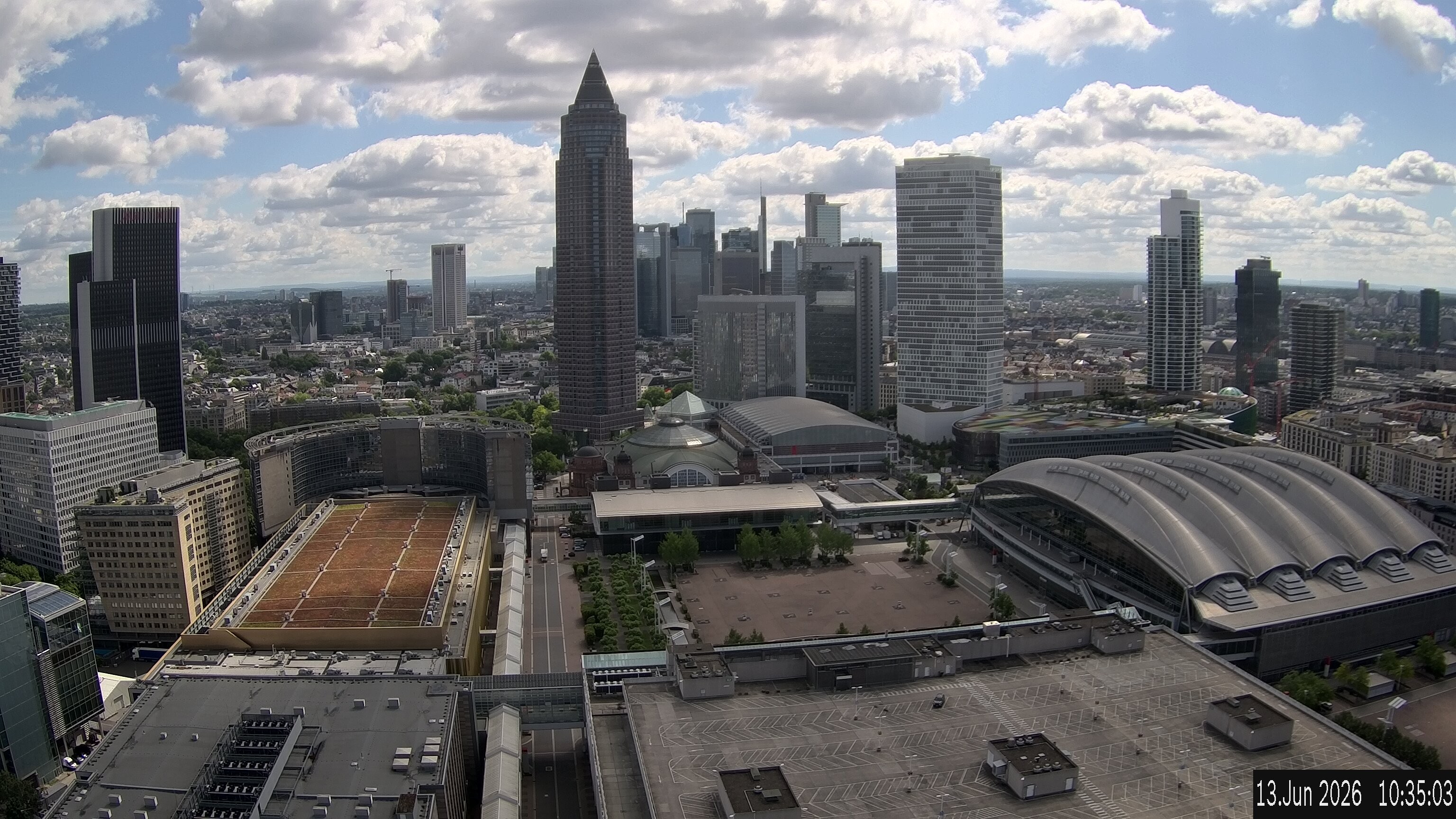 Archived image Webcam Frankfurt: View at the Skyline