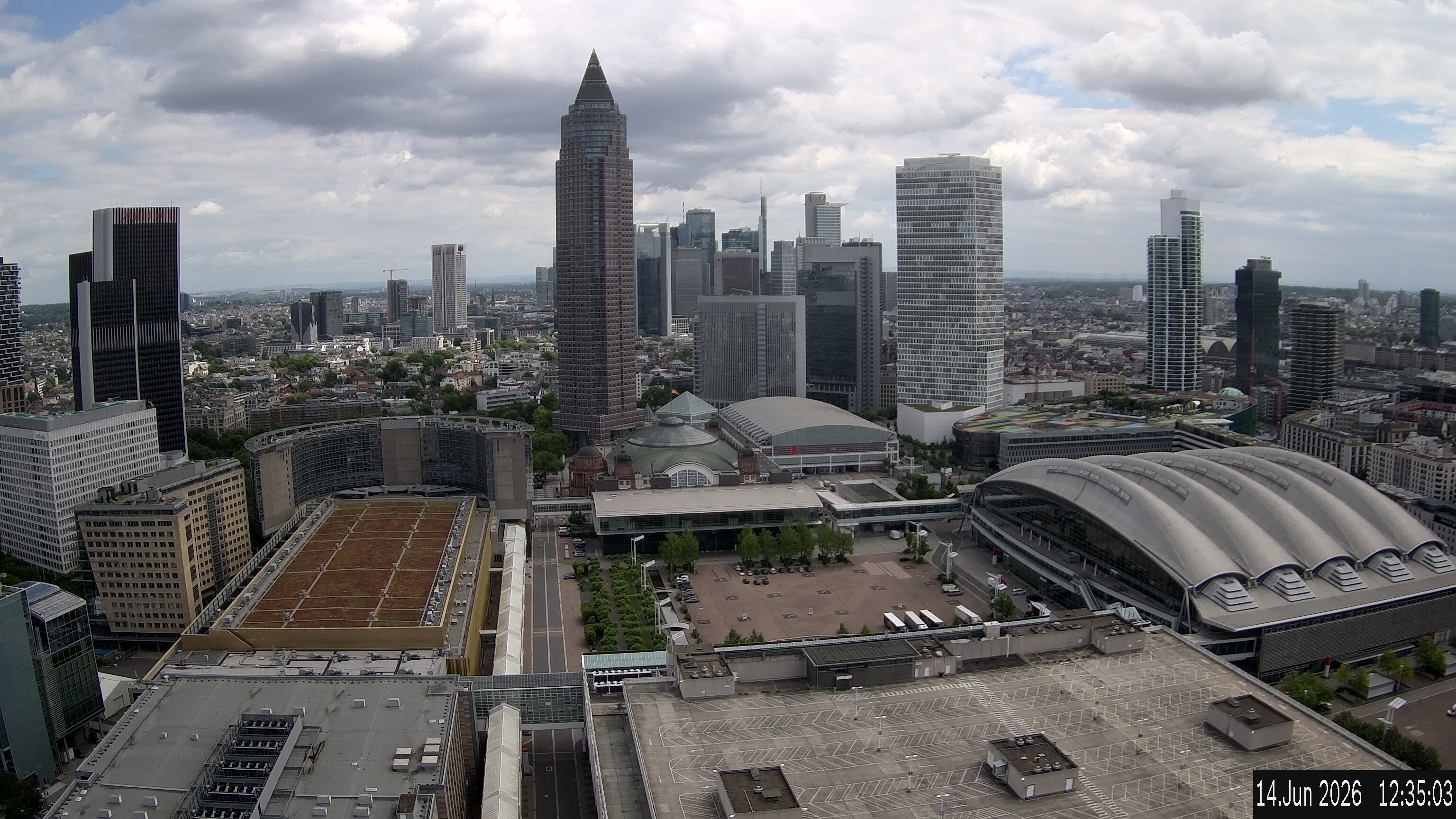 Archived image Webcam Frankfurt: View at the Skyline