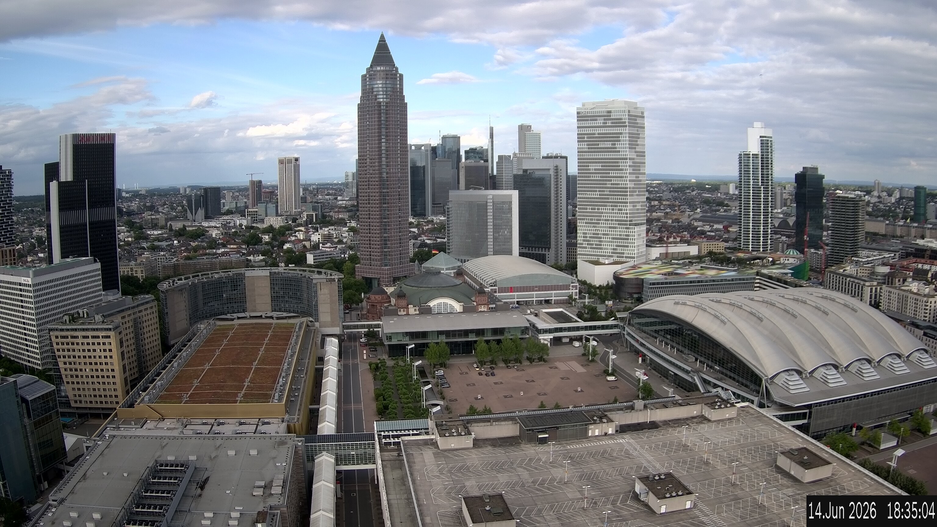 Archived image Webcam Frankfurt: View at the Skyline
