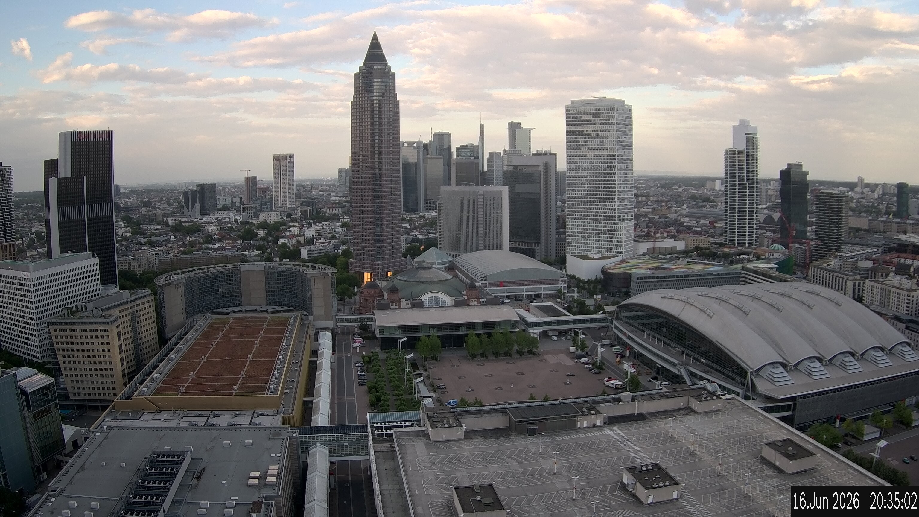 Archived image Webcam Frankfurt: View at the Skyline