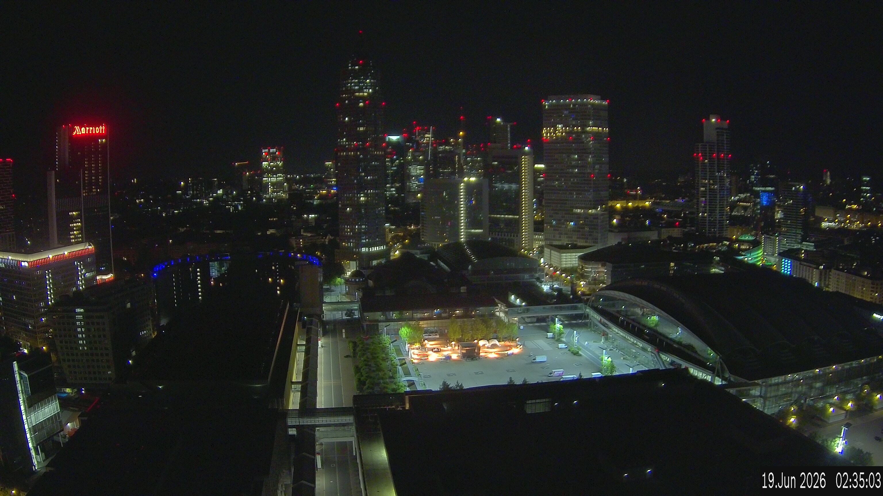 Archived image Webcam Frankfurt: View at the Skyline