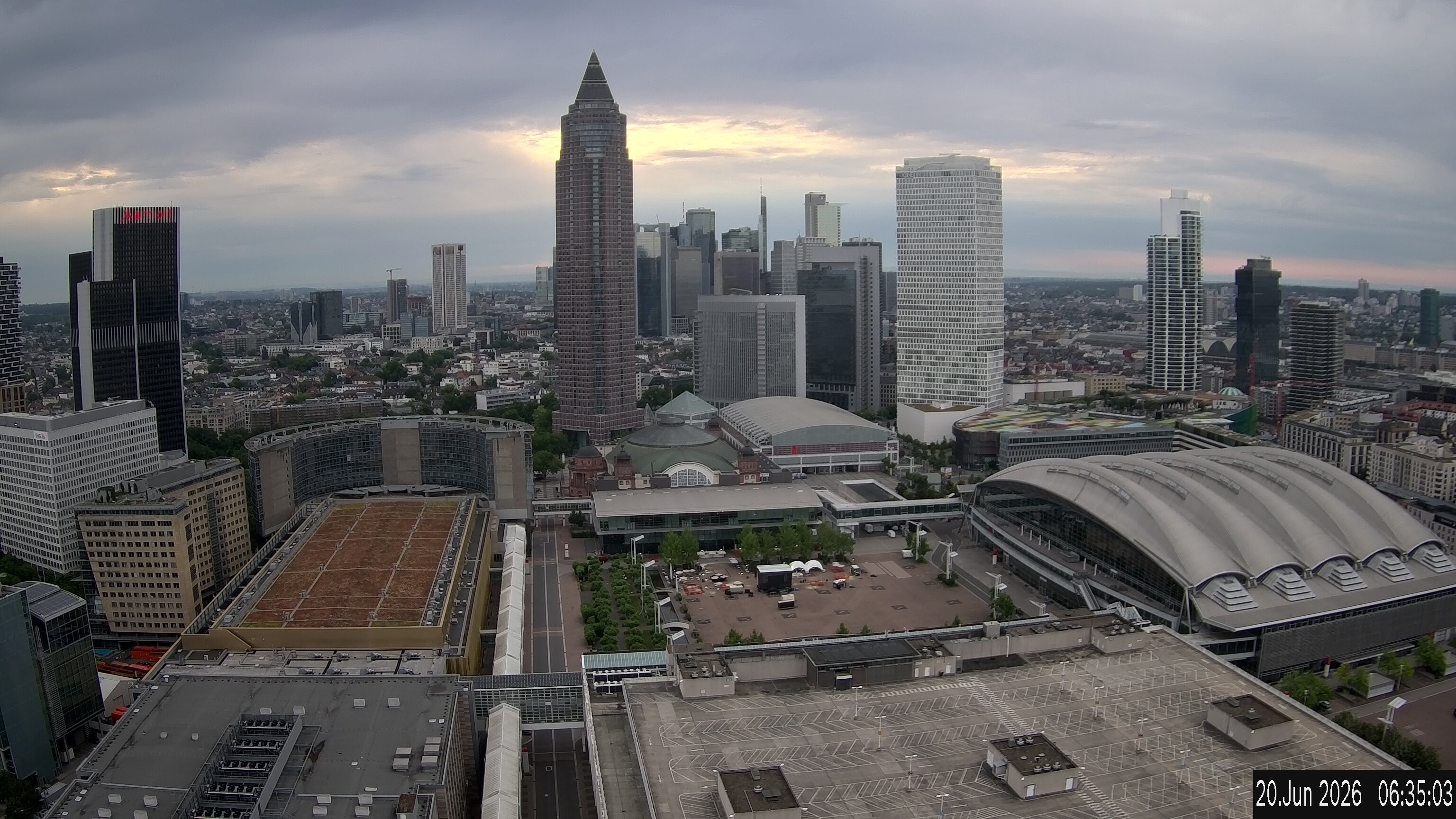 Archived image Webcam Frankfurt: View at the Skyline