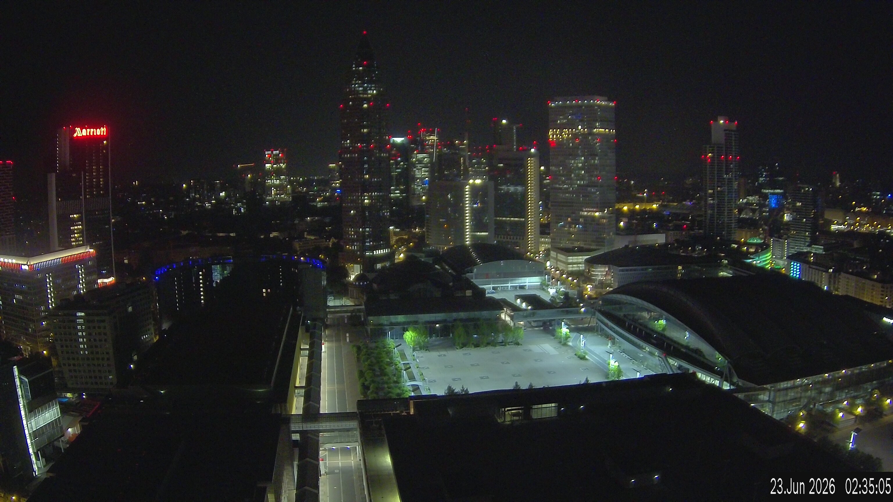 Archived image Webcam Frankfurt: View at the Skyline