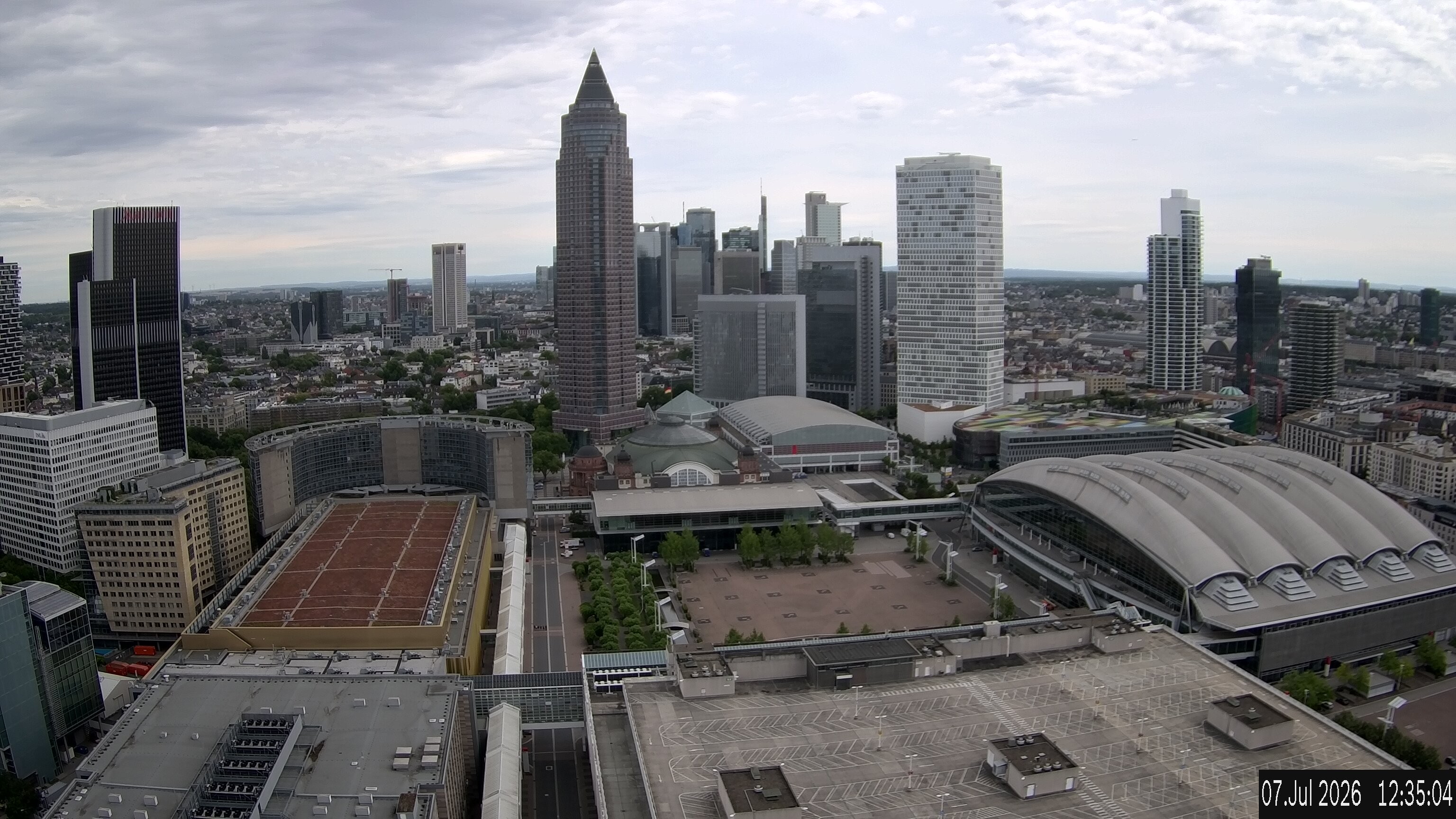 Archived image Webcam Frankfurt: View at the Skyline
