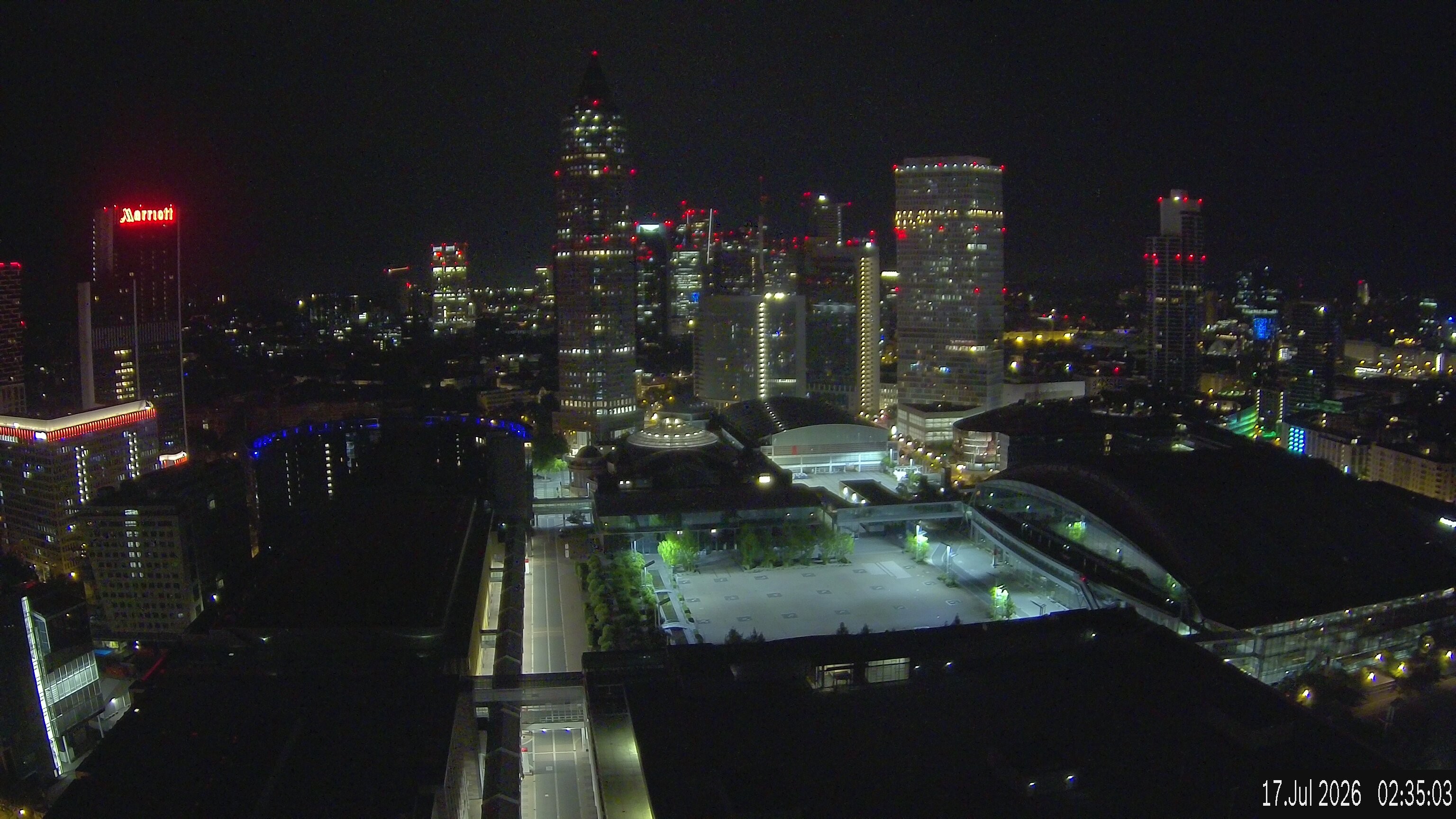 Archived image Webcam Frankfurt: View at the Skyline