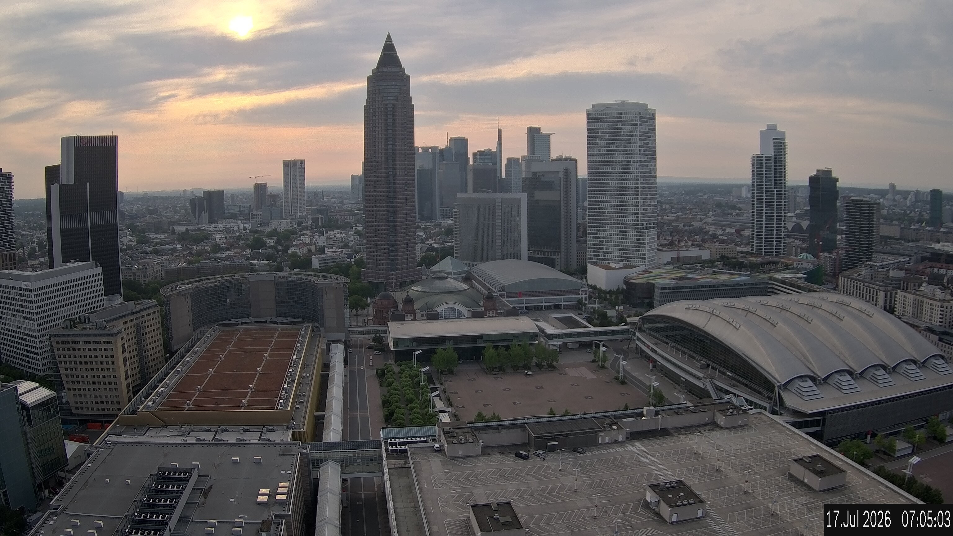 Archived image Webcam Frankfurt: View at the Skyline