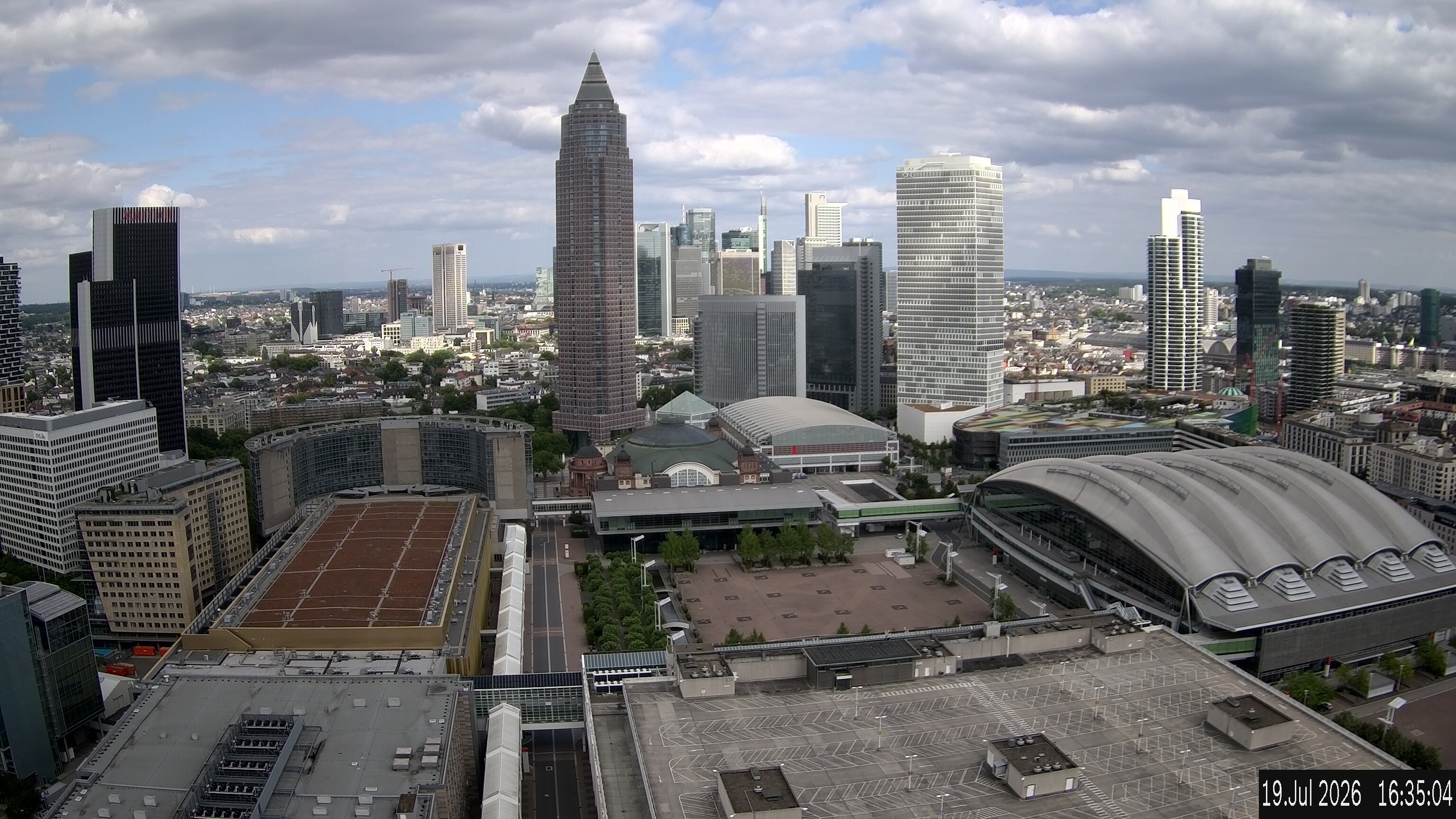 Archiv Foto Webcam Blick von Frankfurter Messe auf die Skyline