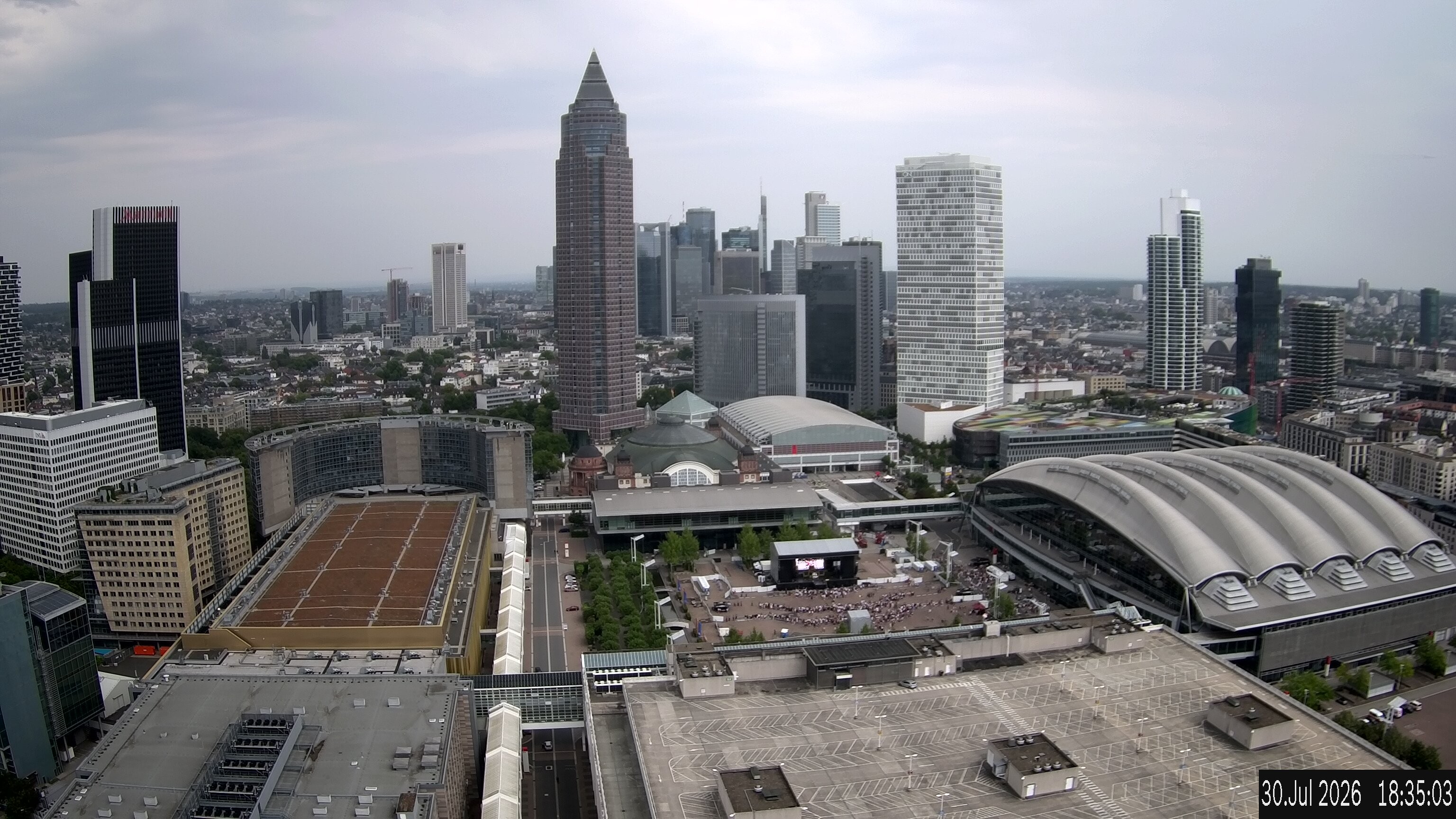 Archiv Foto Webcam Blick von Frankfurter Messe auf die Skyline