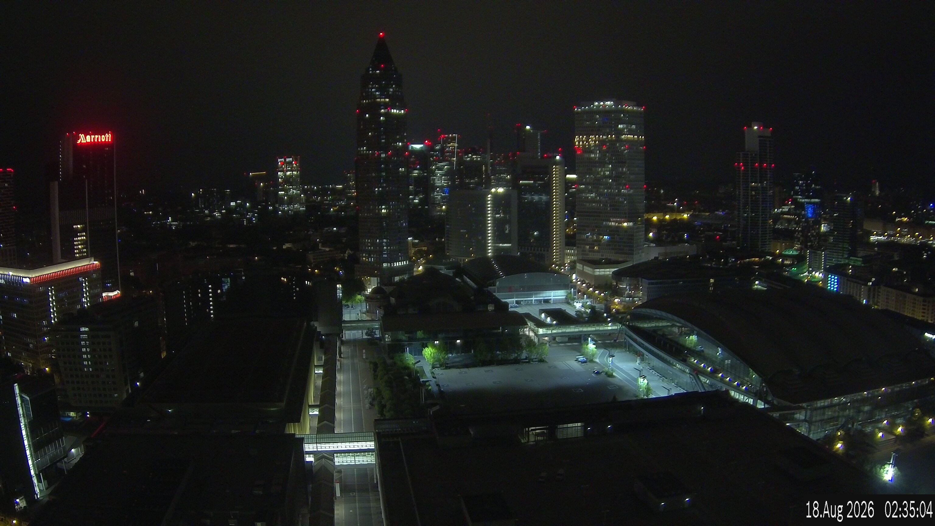 Archived image Webcam Frankfurt: View at the Skyline