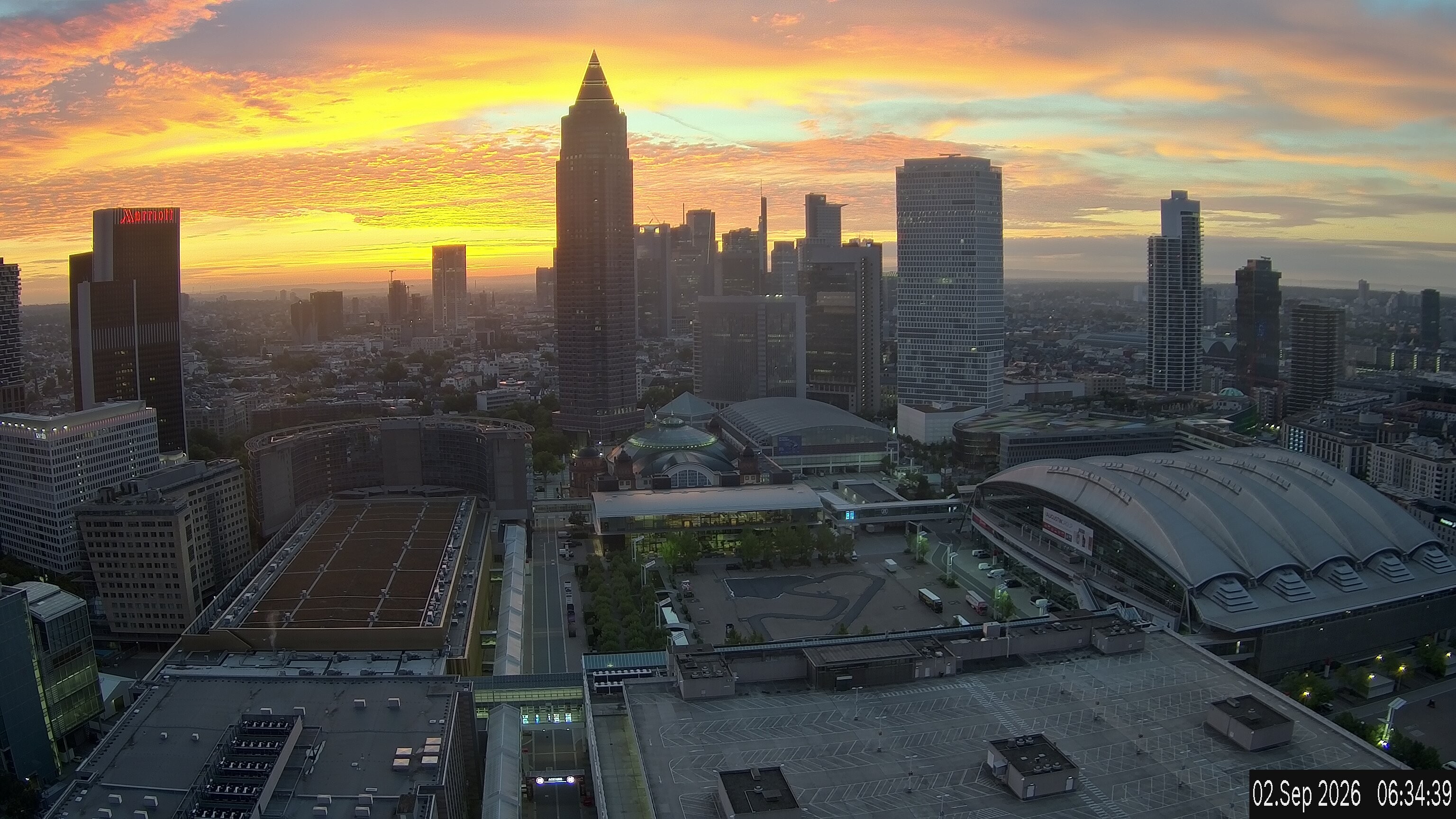 Archived image Webcam Frankfurt: View at the Skyline