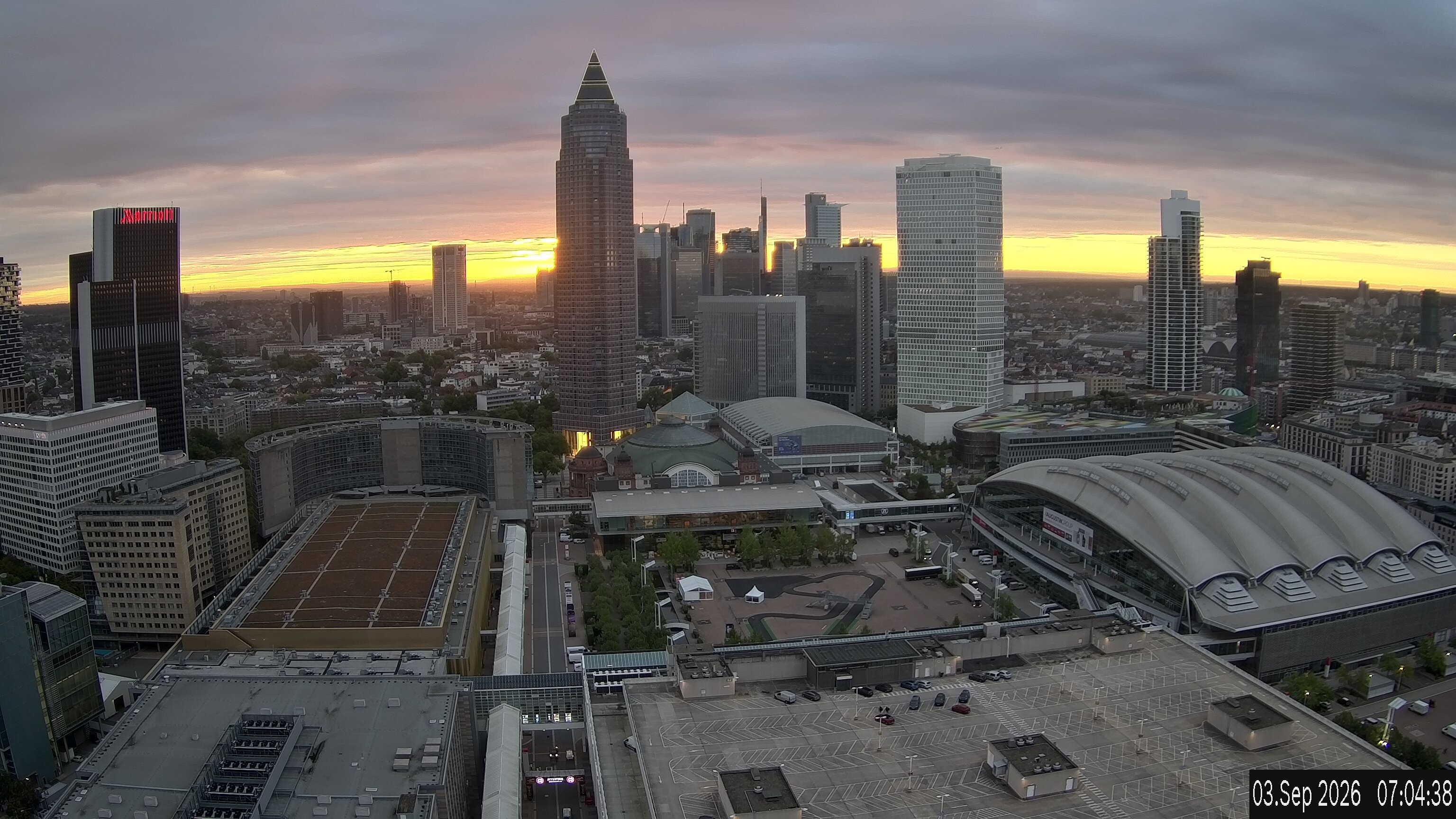 Archived image Webcam Frankfurt: View at the Skyline