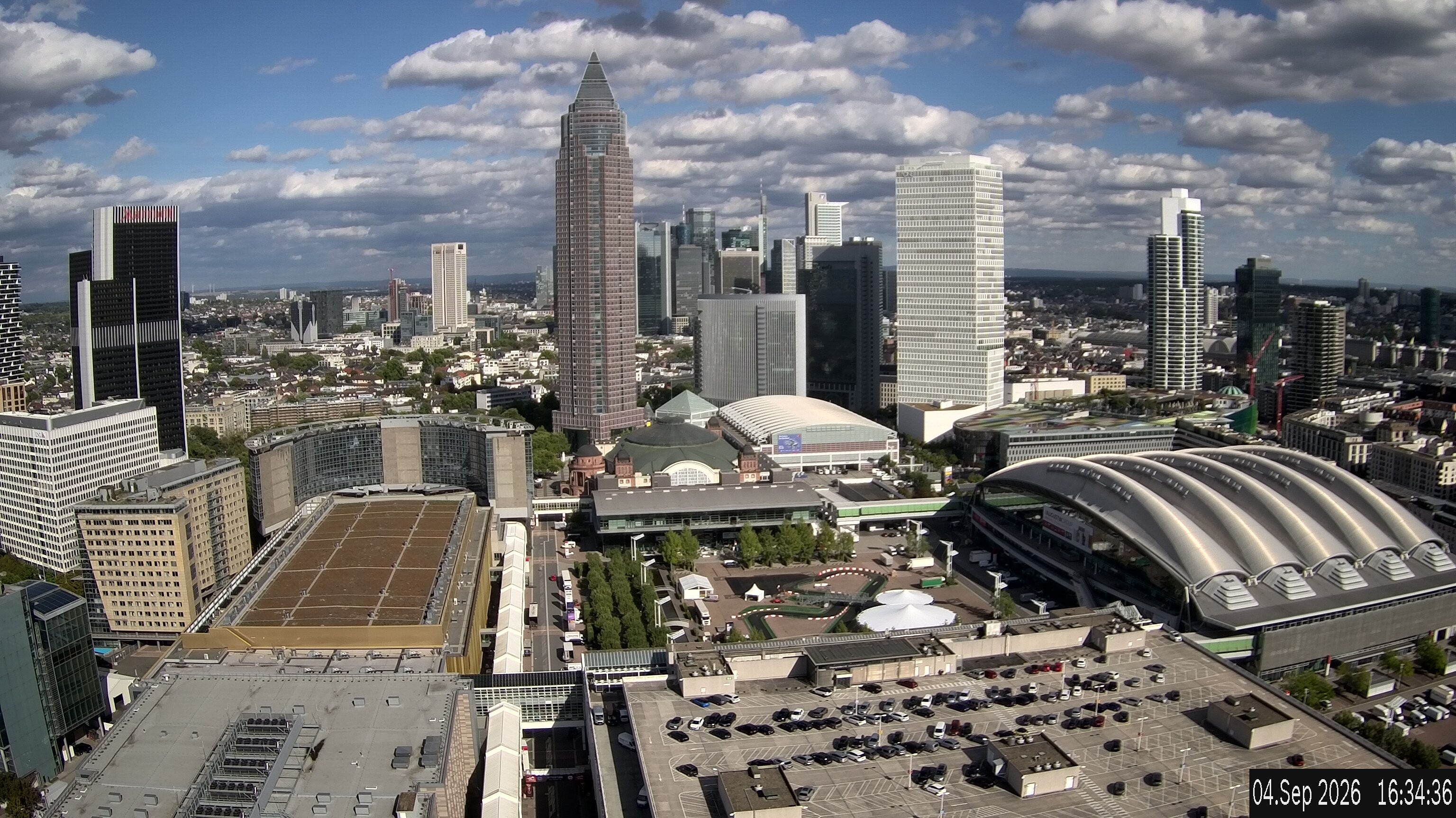 Archived image Webcam Frankfurt: View at the Skyline