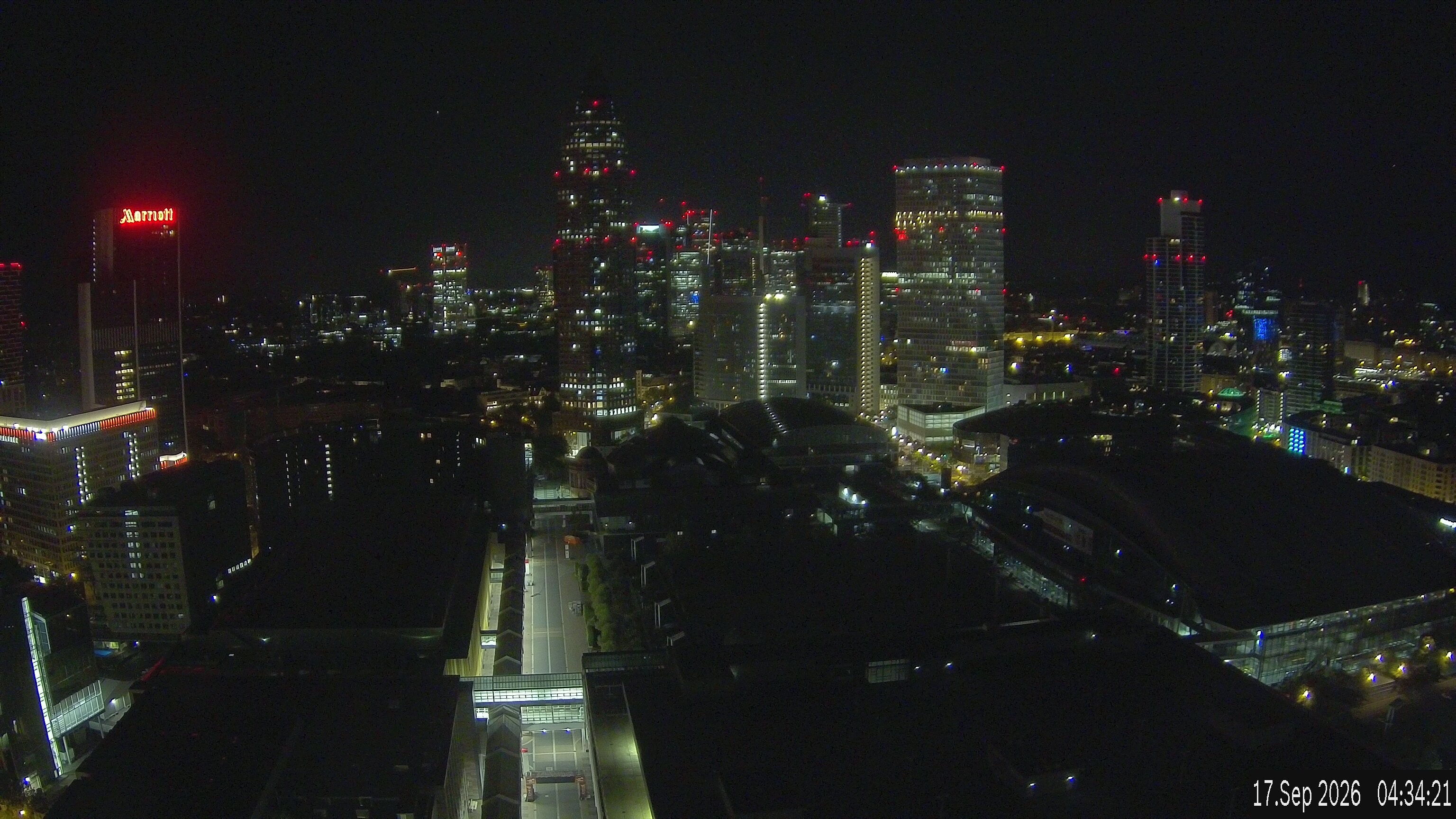 Archived image Webcam Frankfurt: View at the Skyline