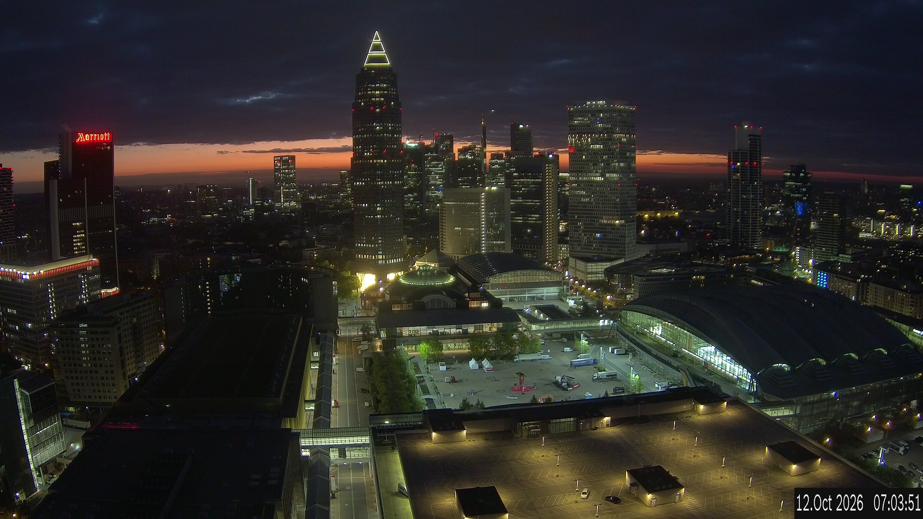 Archived image Webcam Frankfurt: View at the Skyline