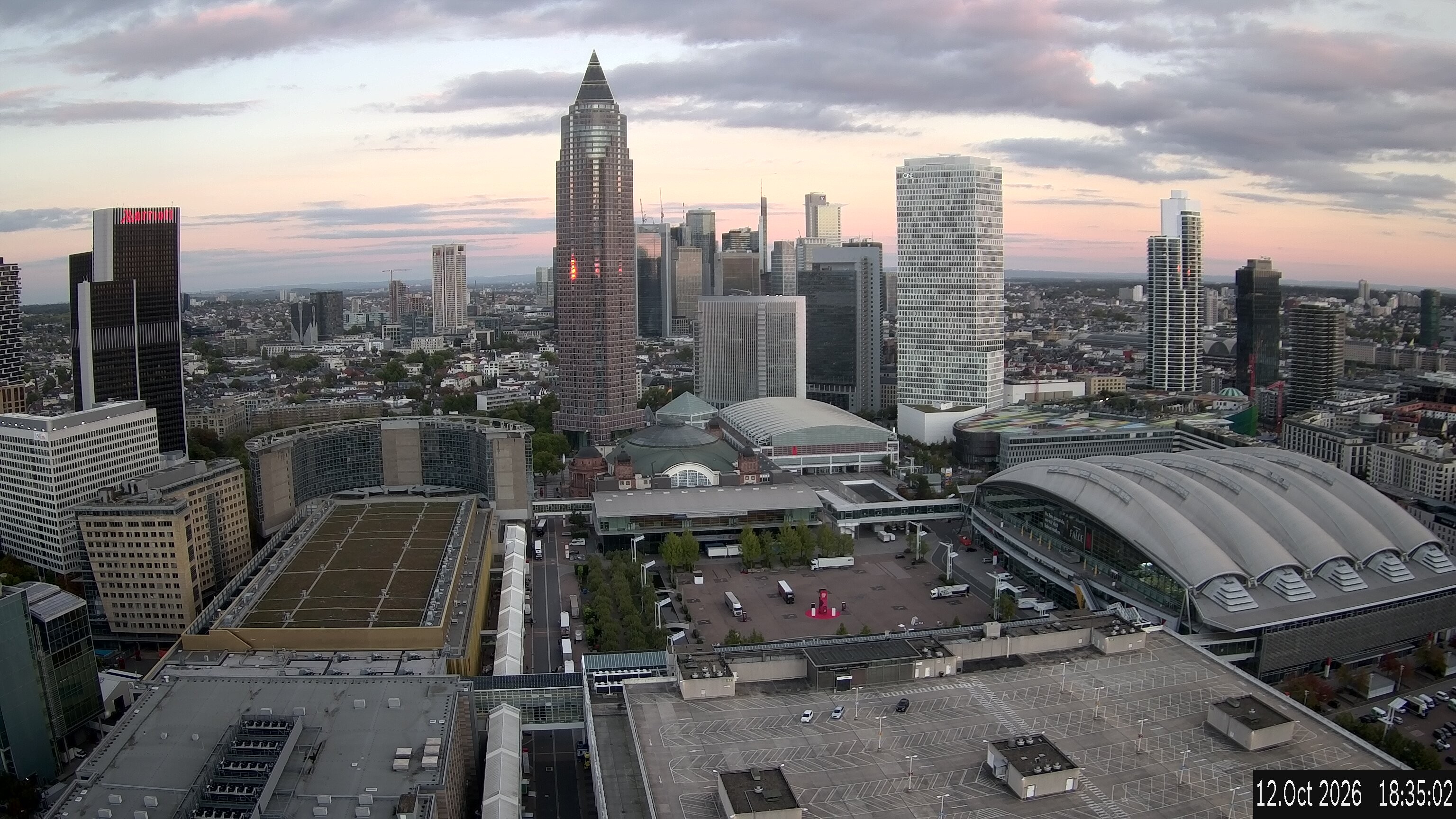 Archived image Webcam Frankfurt: View at the Skyline