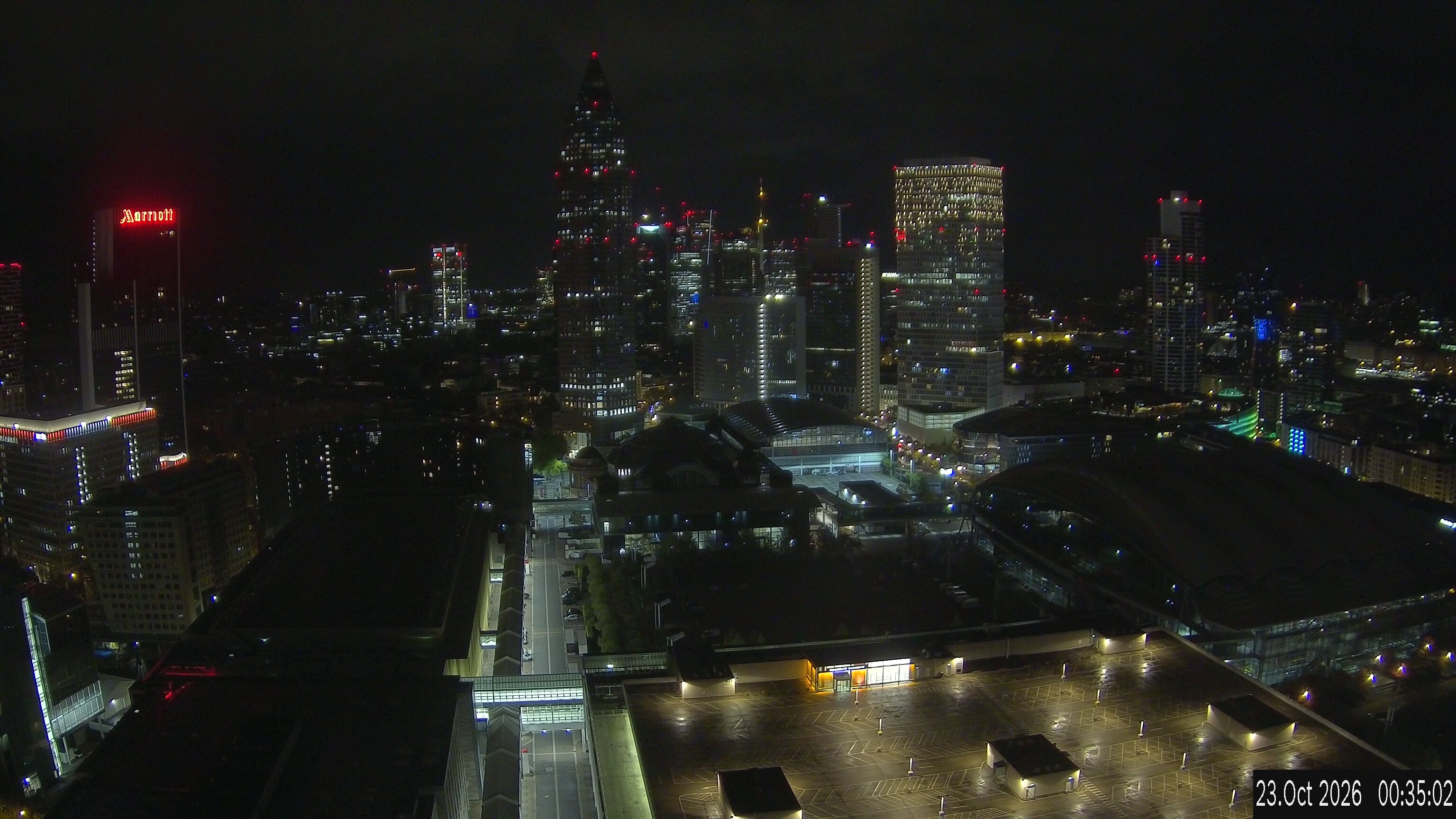 Archived image Webcam Frankfurt: View at the Skyline