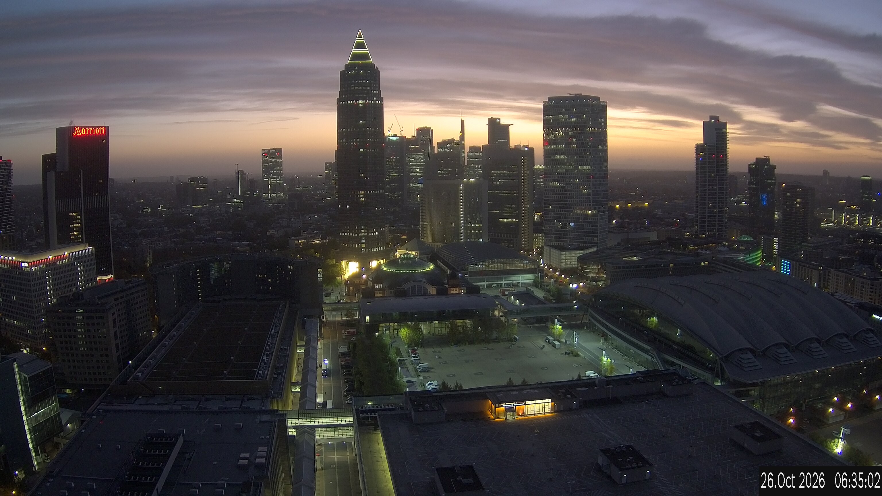 Archived image Webcam Frankfurt: View at the Skyline