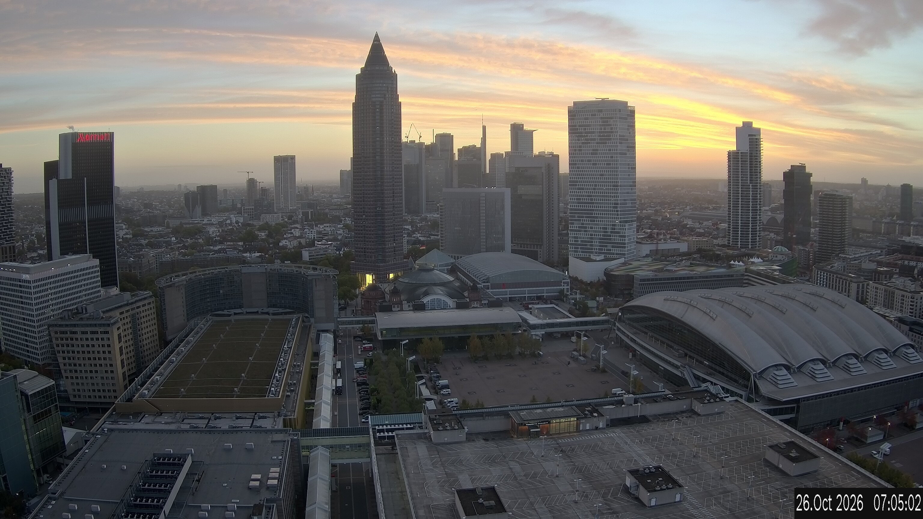 Archived image Webcam Frankfurt: View at the Skyline