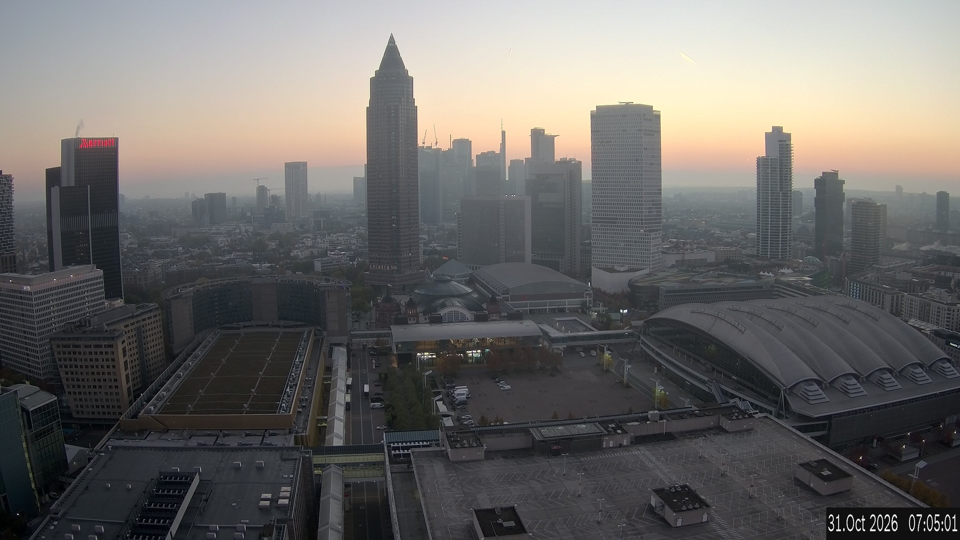 Archiv Foto Webcam Blick von Frankfurter Messe auf die Skyline
