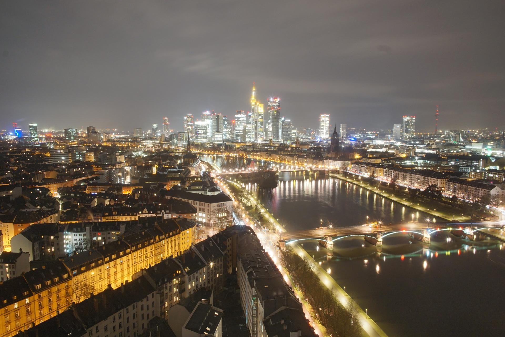 Archived image Webcam Panoramic View over to the Skyline of Frankfurt