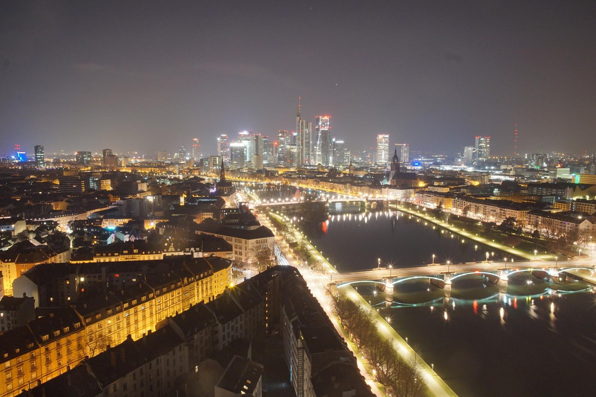 Archived image Webcam Panoramic View over to the Skyline of Frankfurt