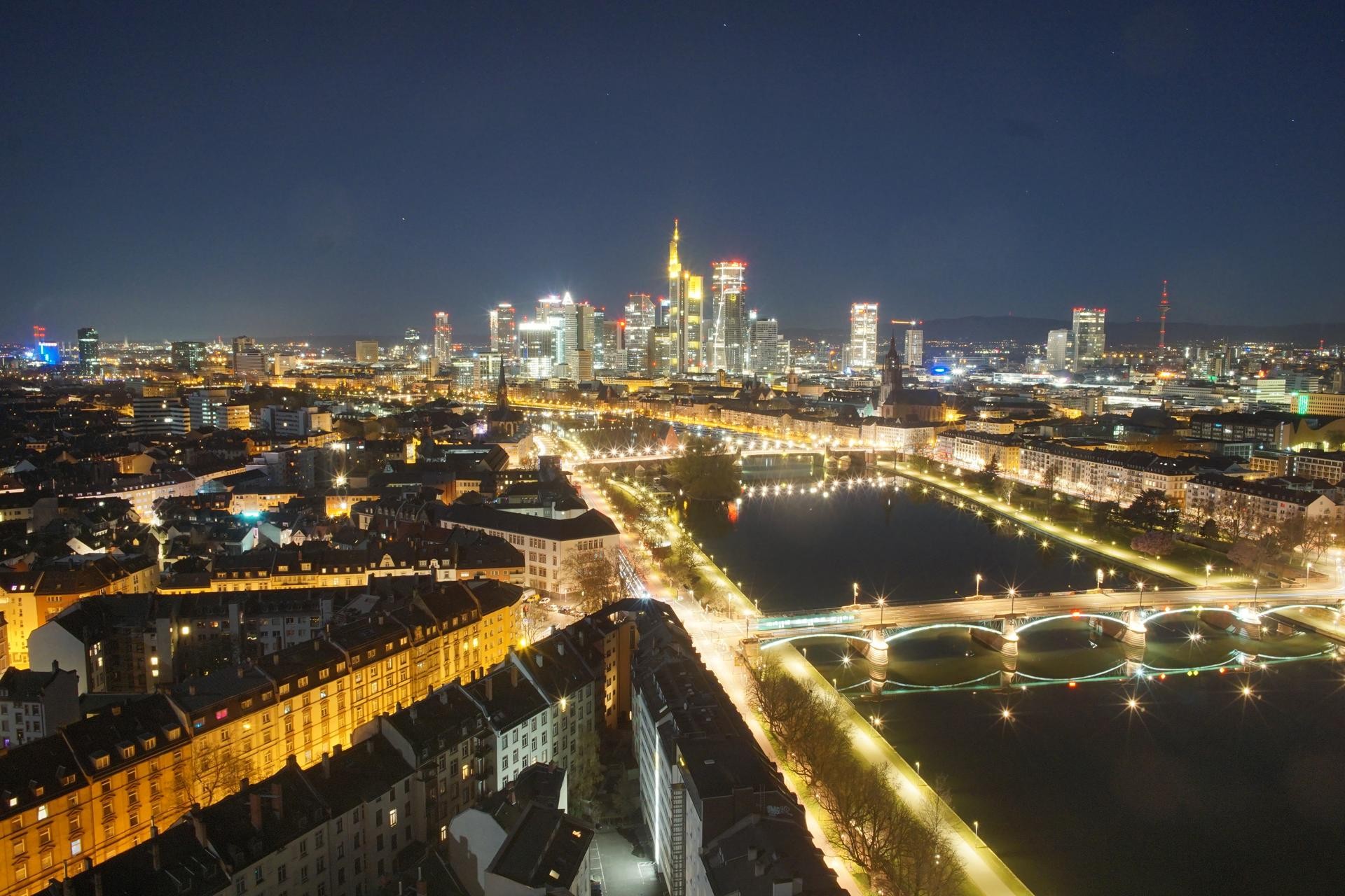 Archived image Webcam Panoramic View over to the Skyline of Frankfurt