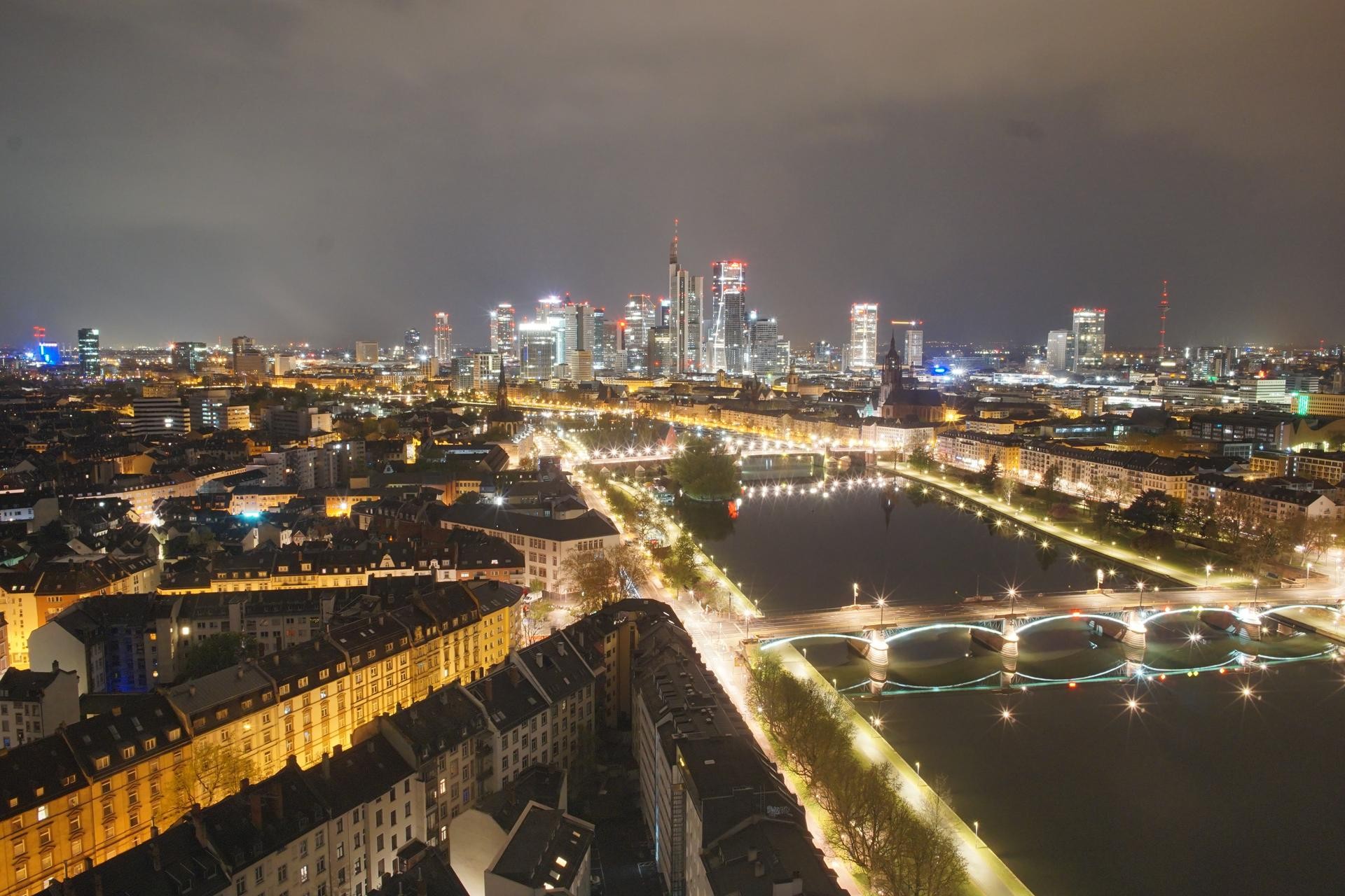 Archived image Webcam Panoramic View over to the Skyline of Frankfurt