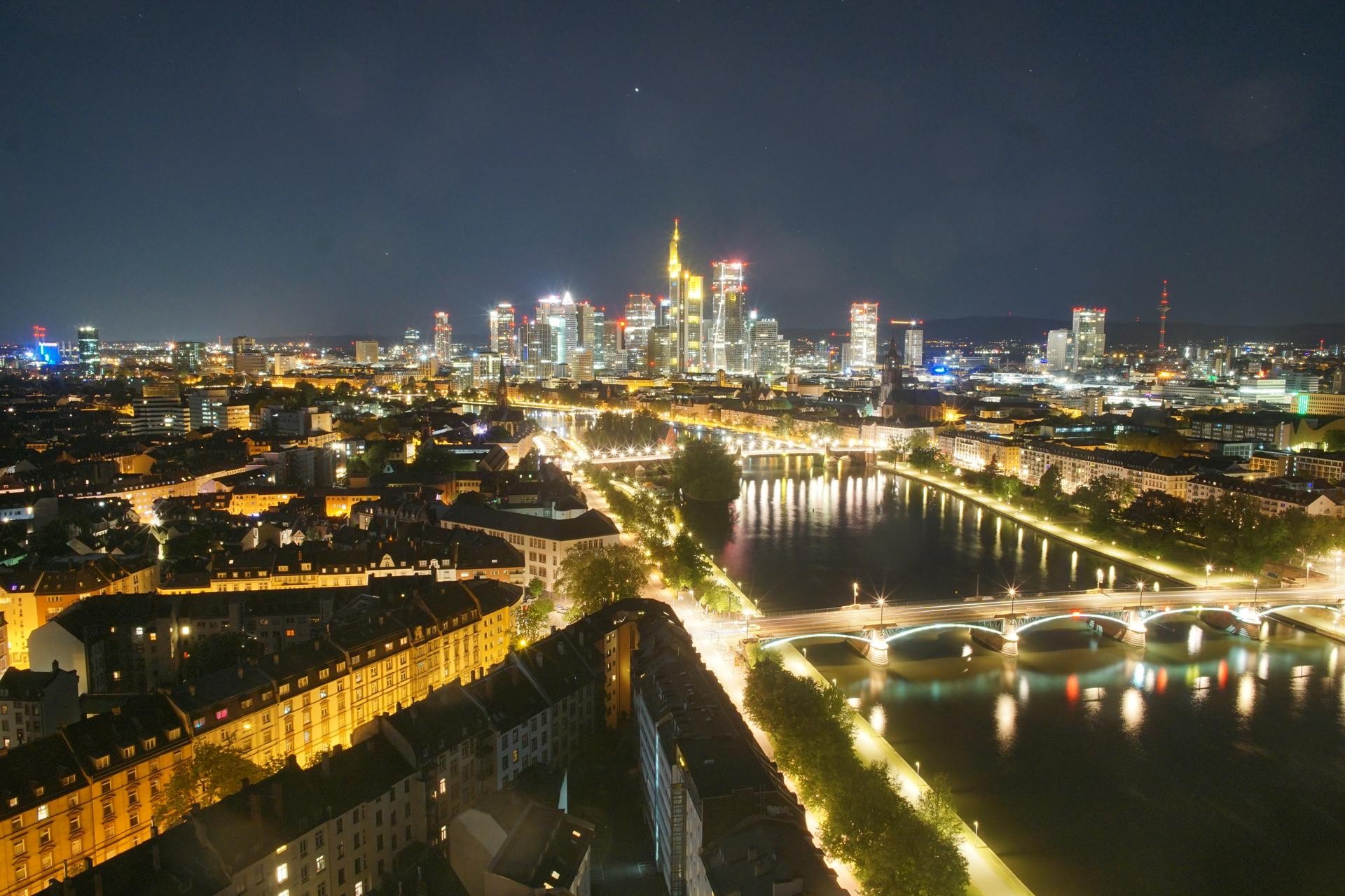 Archived image Webcam Panoramic View over to the Skyline of Frankfurt