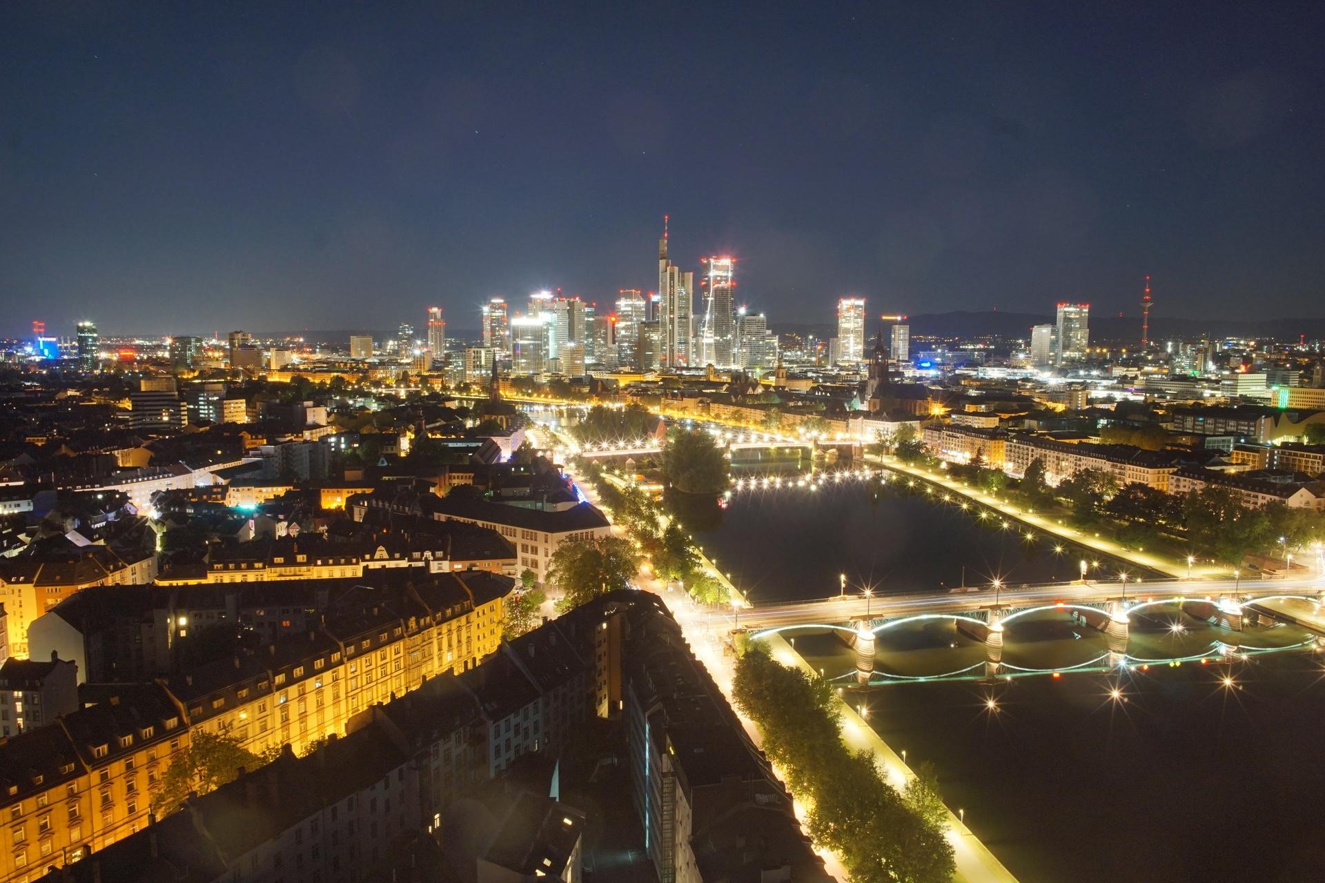 Archived image Webcam Panoramic View over to the Skyline of Frankfurt
