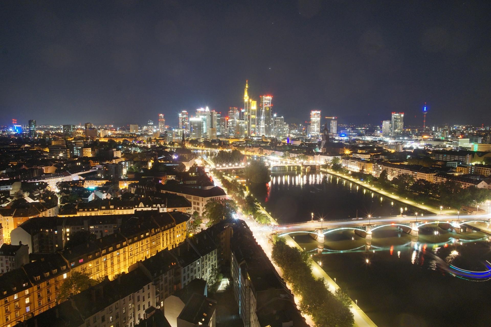 Archived image Webcam Panoramic View over to the Skyline of Frankfurt