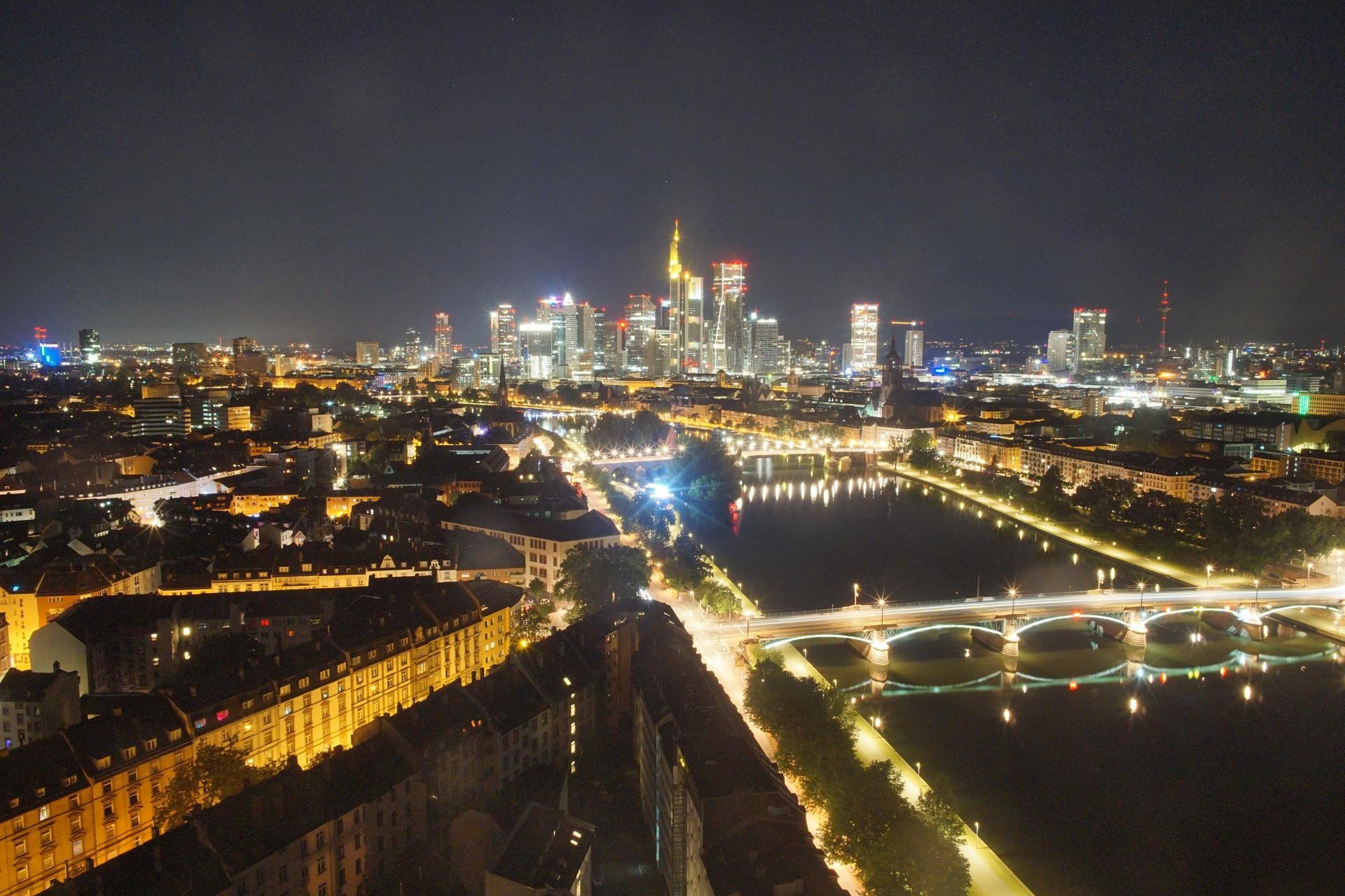 Archived image Webcam Panoramic View over to the Skyline of Frankfurt