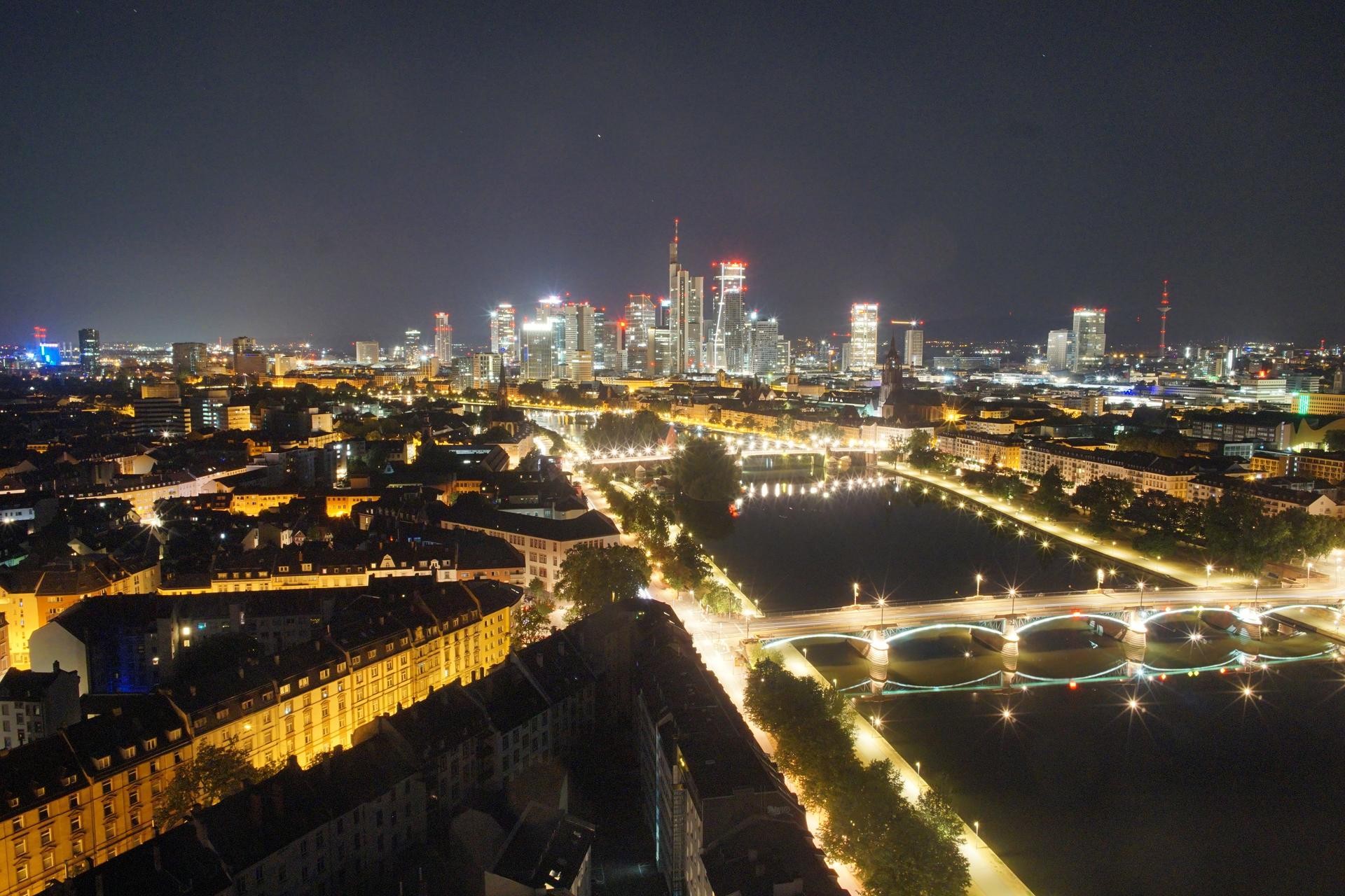 Archived image Webcam Panoramic View over to the Skyline of Frankfurt