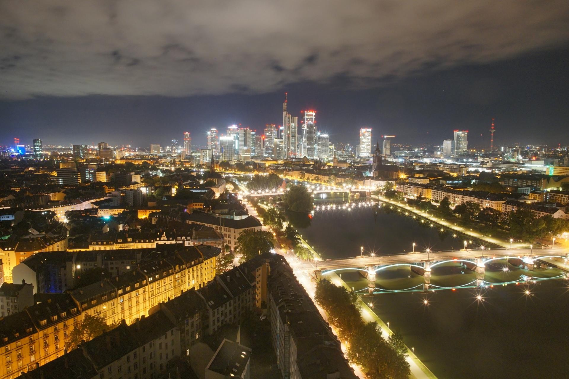 Archived image Webcam Panoramic View over to the Skyline of Frankfurt