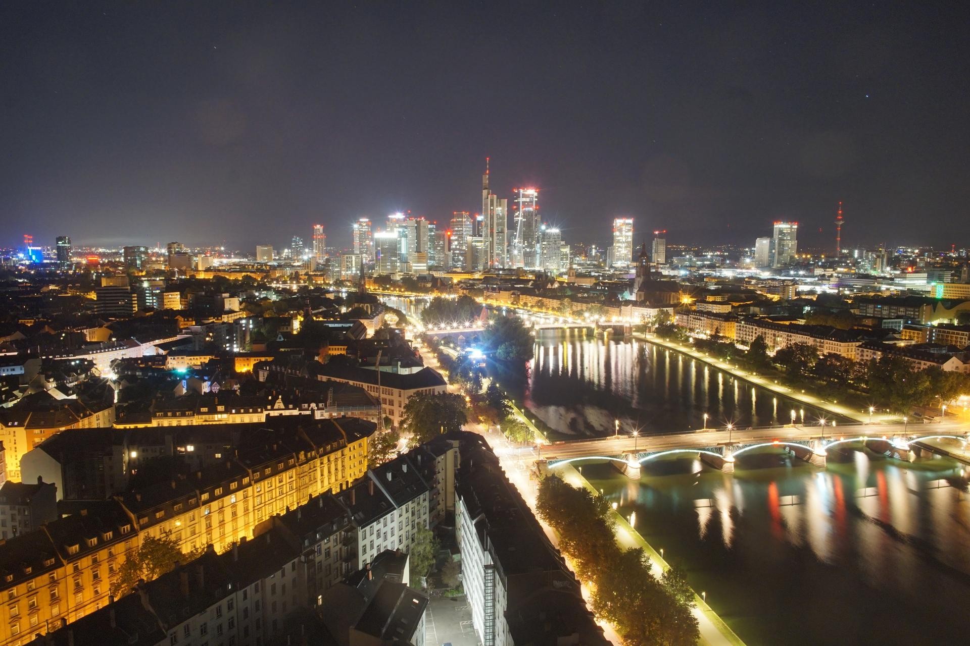 Archived image Webcam Panoramic View over to the Skyline of Frankfurt