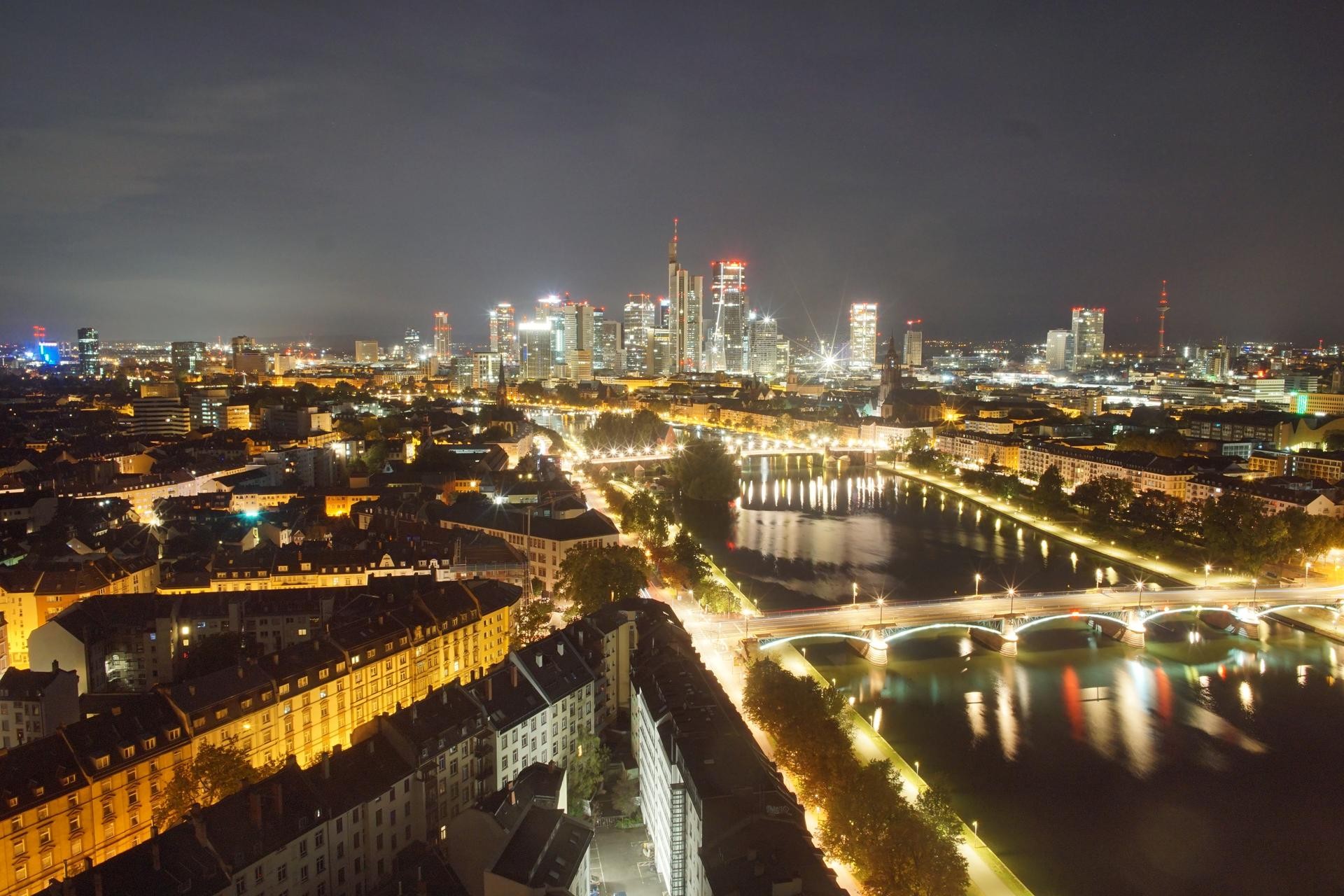 Archived image Webcam Panoramic View over to the Skyline of Frankfurt