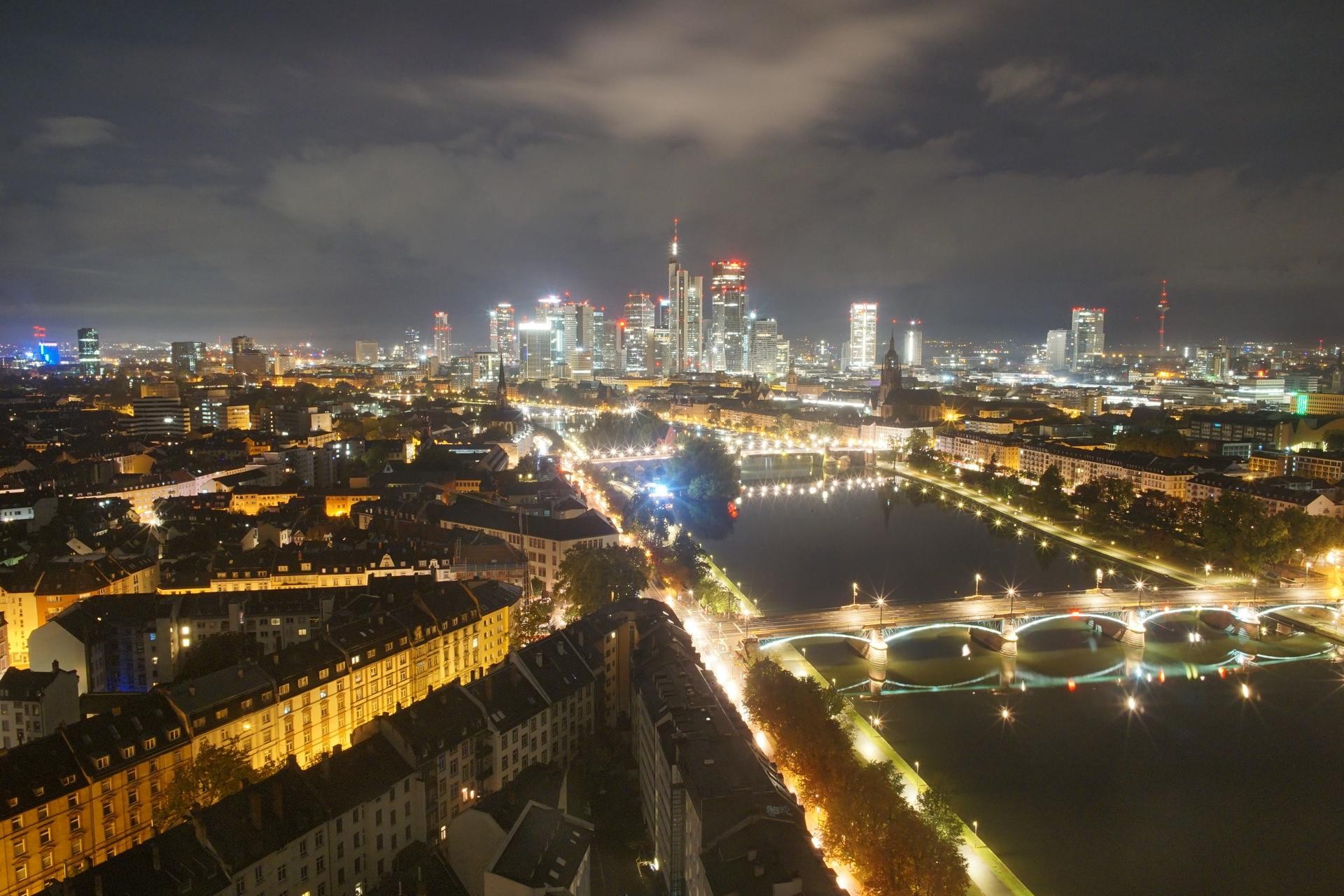 Archived image Webcam Panoramic View over to the Skyline of Frankfurt