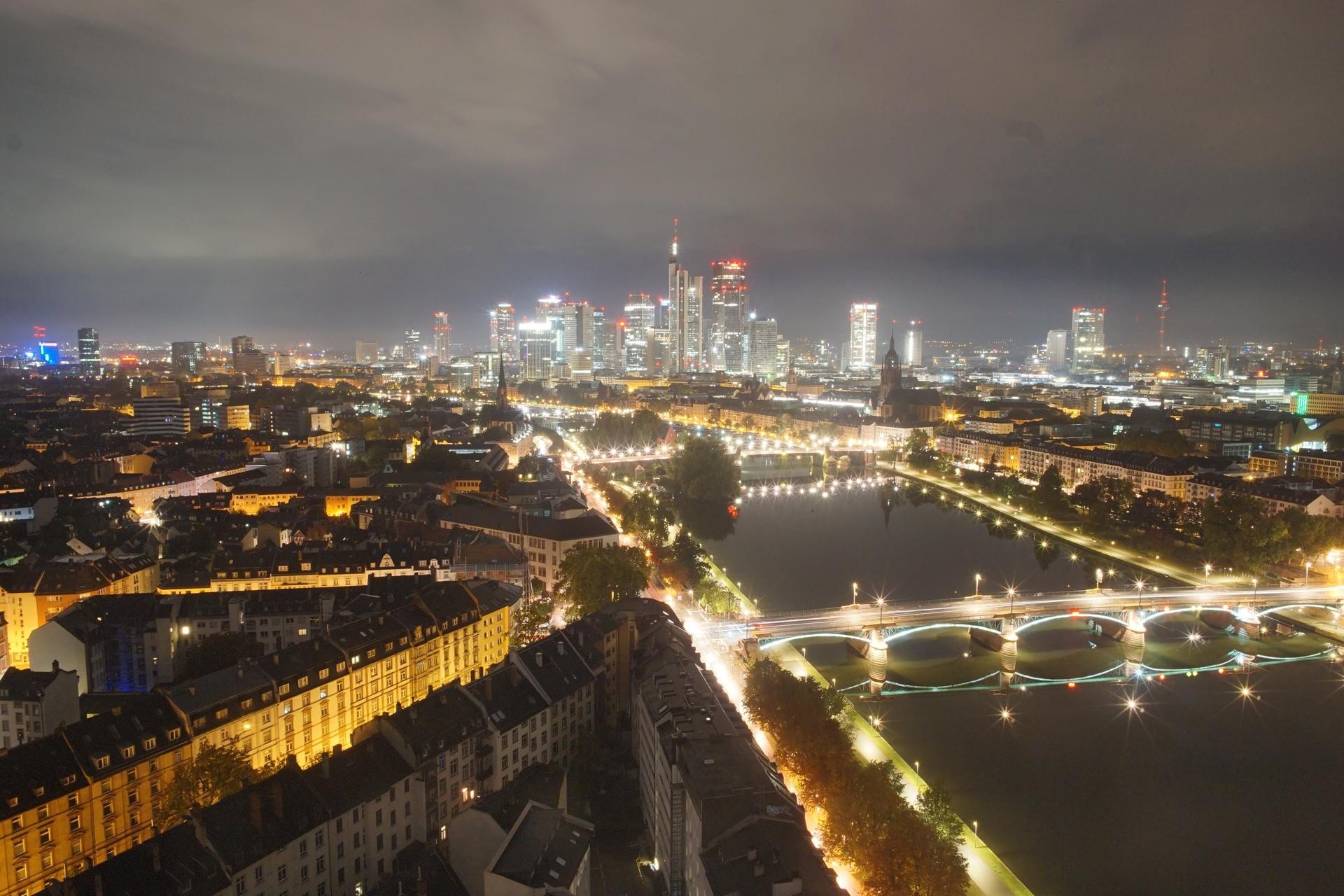 Archived image Webcam Panoramic View over to the Skyline of Frankfurt