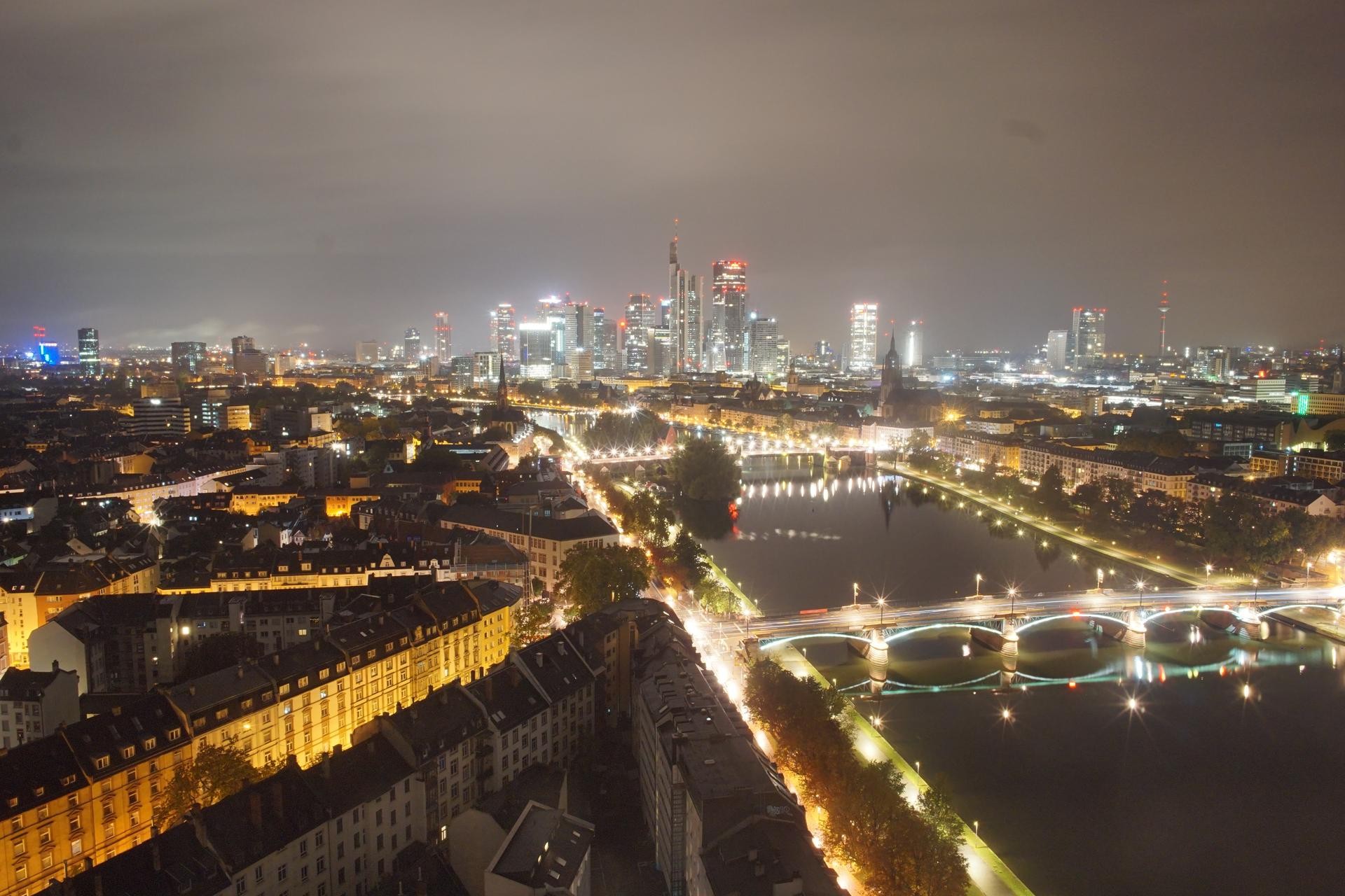 Archived image Webcam Panoramic View over to the Skyline of Frankfurt
