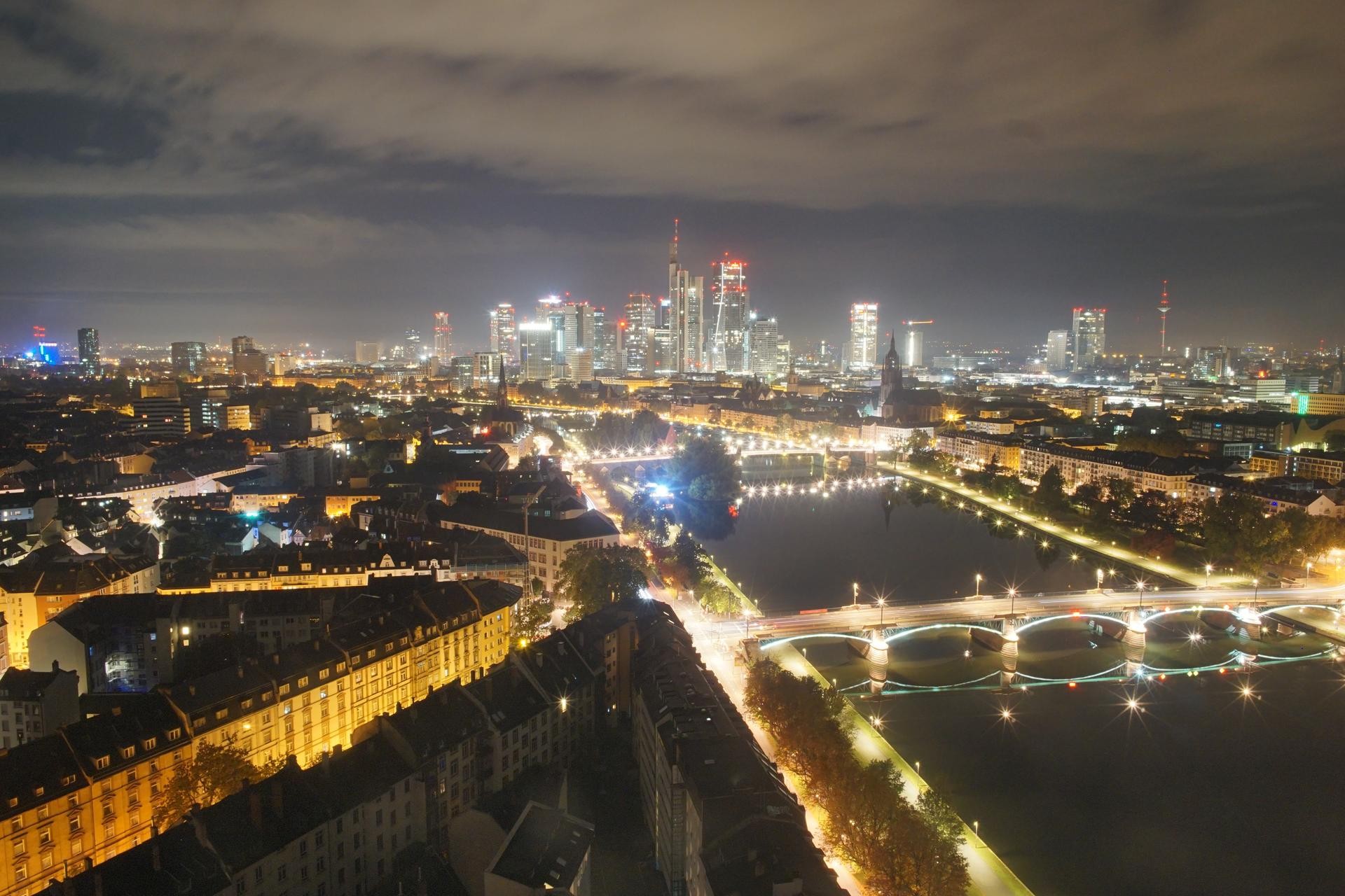 Archived image Webcam Panoramic View over to the Skyline of Frankfurt